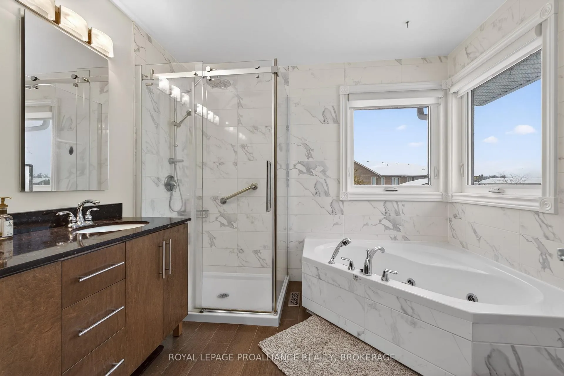 Photo 13 of 1360 Perradice Drive, Kingston, City North of 401 — HOMEH
