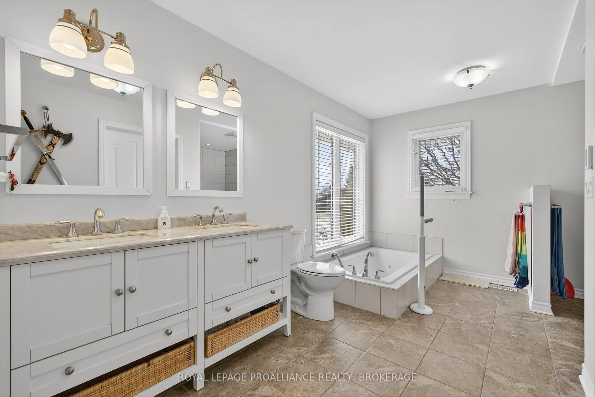 Photo 19 of 1360 Perradice Drive, Kingston, City North of 401 — HOMEH