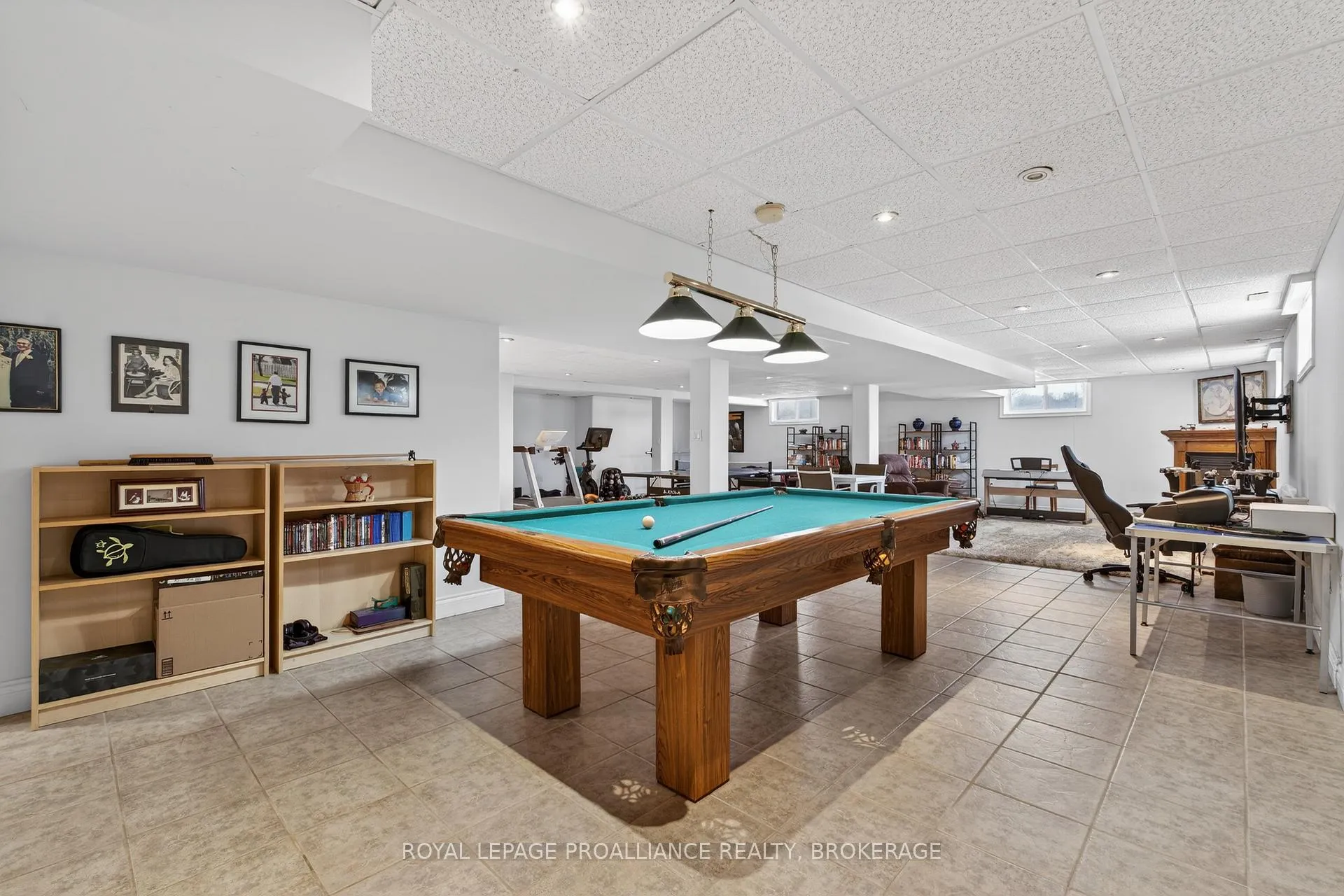 Photo 21 of 1360 Perradice Drive, Kingston, City North of 401 — HOMEH