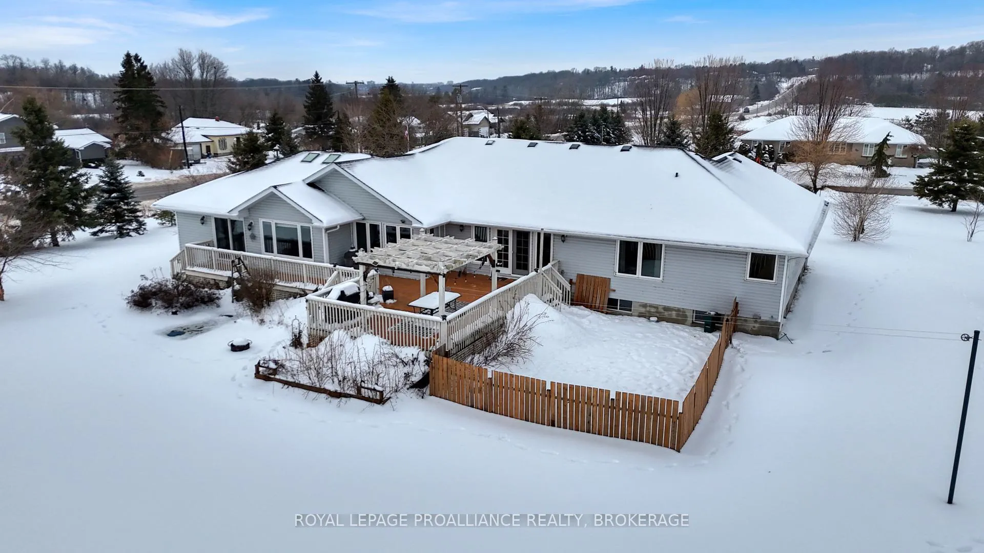 Photo 45 of 1360 Perradice Drive, Kingston, City North of 401 — HOMEH