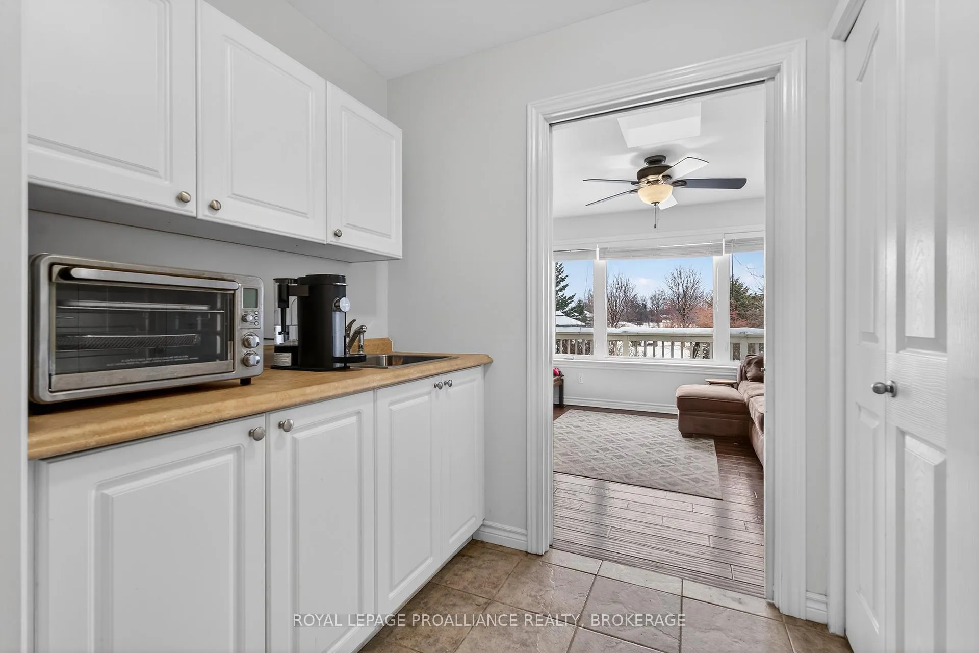 Photo 49 of 1360 Perradice Drive, Kingston, City North of 401 — HOMEH