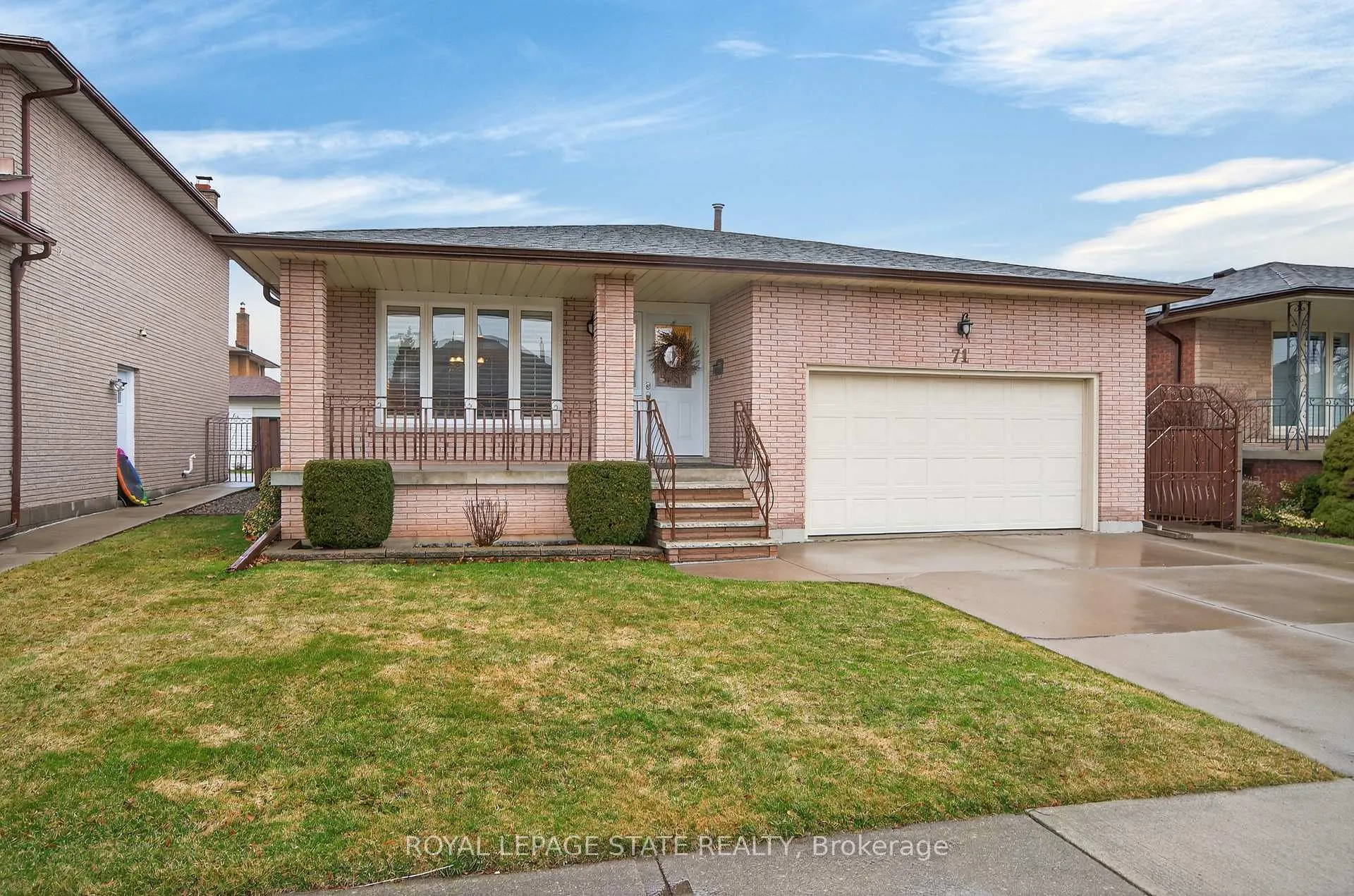 Photo 3 of 71 Ellington Avenue, Hamilton, Stoney Creek — HOMEH
