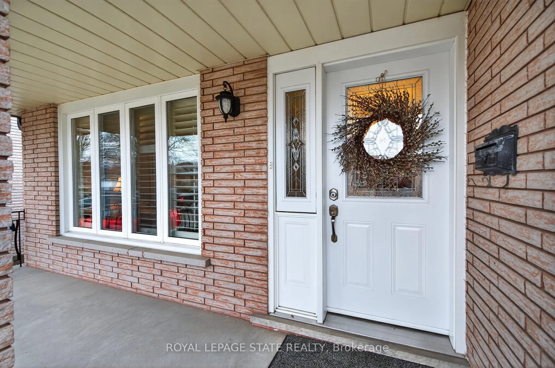 Photo 4 of 71 Ellington Avenue, Hamilton, Stoney Creek — HOMEH