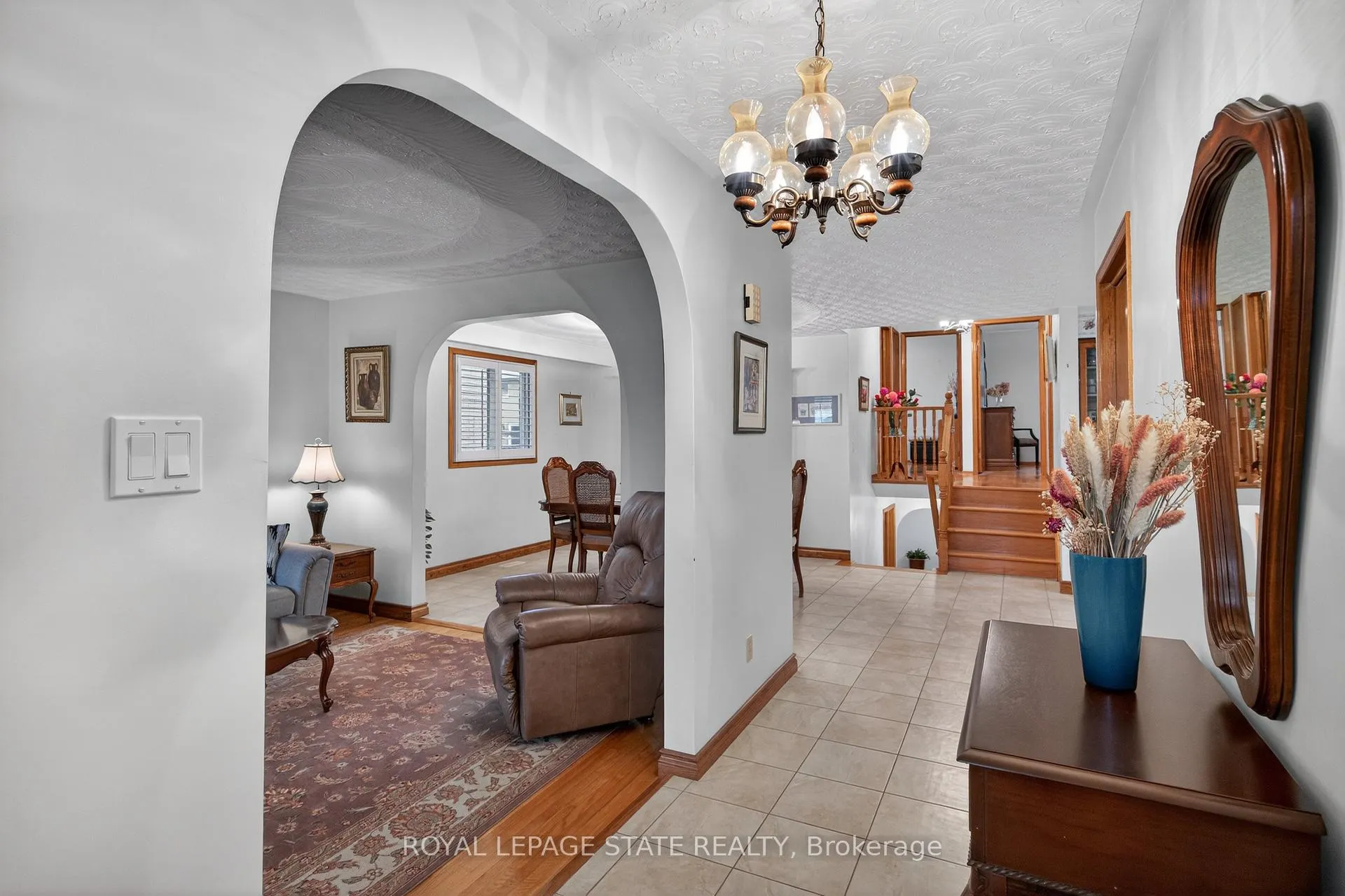 Photo 6 of 71 Ellington Avenue, Hamilton, Stoney Creek — HOMEH