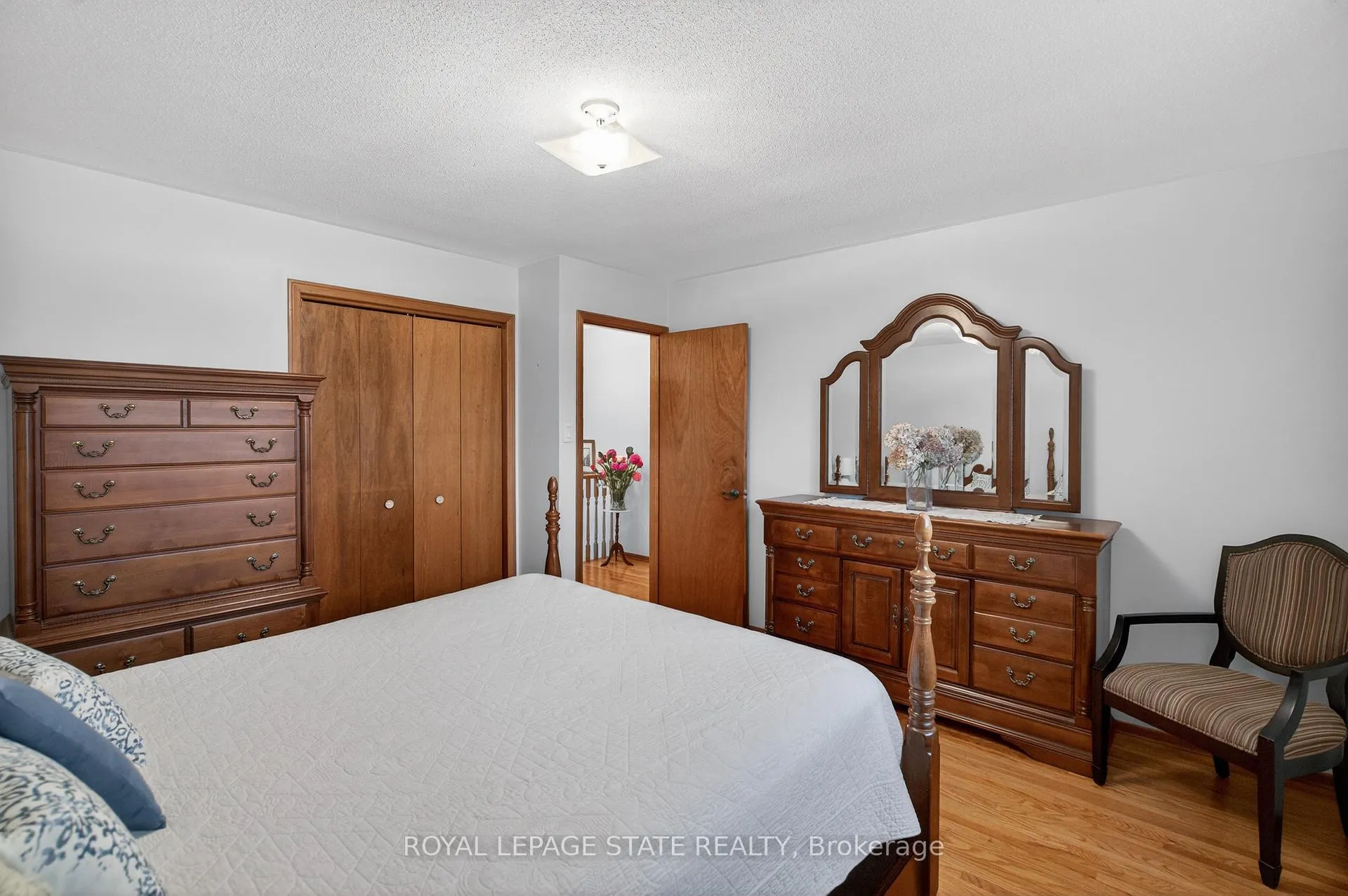 Photo 20 of 71 Ellington Avenue, Hamilton, Stoney Creek — HOMEH