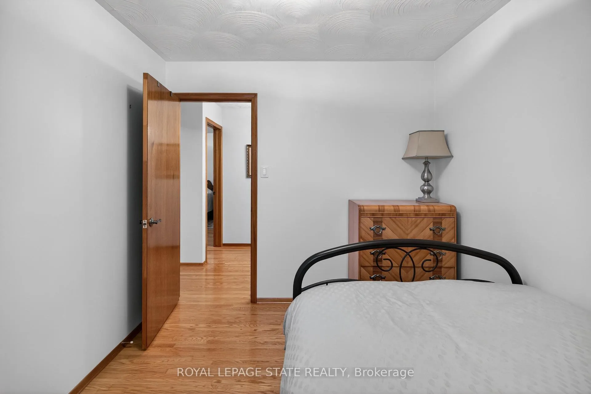 Photo 24 of 71 Ellington Avenue, Hamilton, Stoney Creek — HOMEH