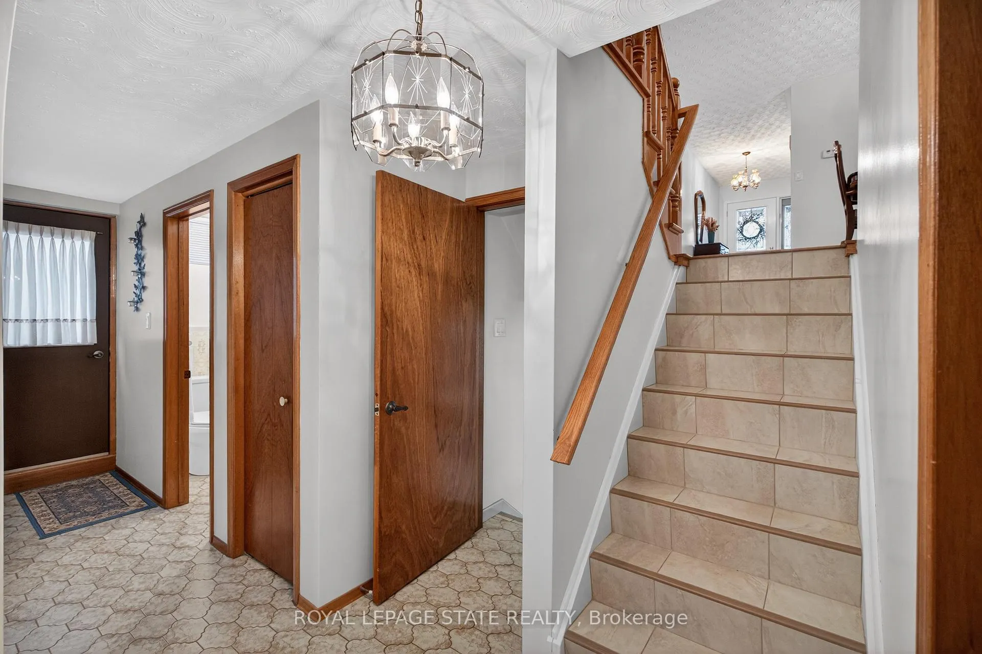 Photo 26 of 71 Ellington Avenue, Hamilton, Stoney Creek — HOMEH