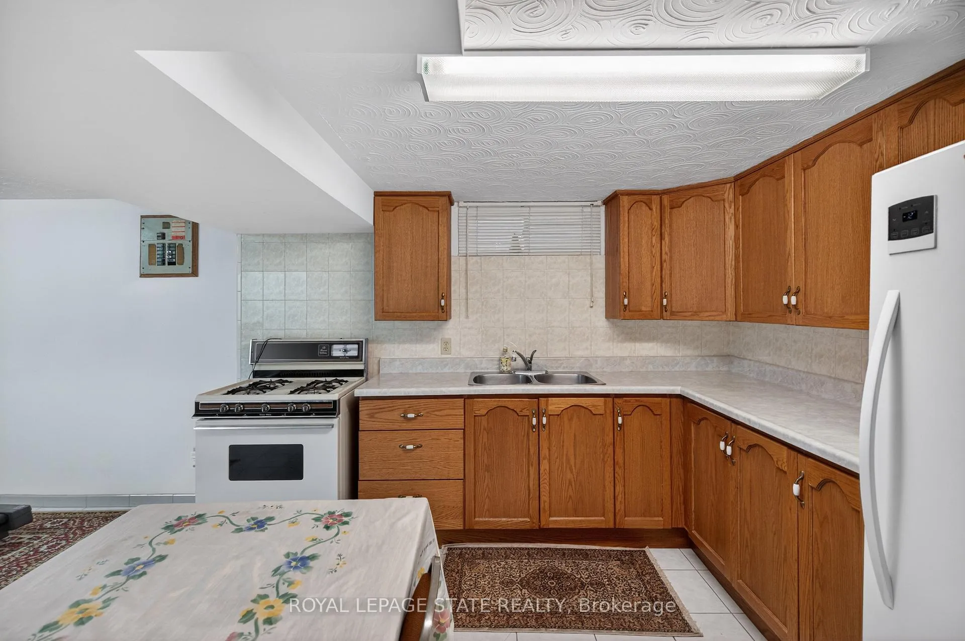 Photo 37 of 71 Ellington Avenue, Hamilton, Stoney Creek — HOMEH