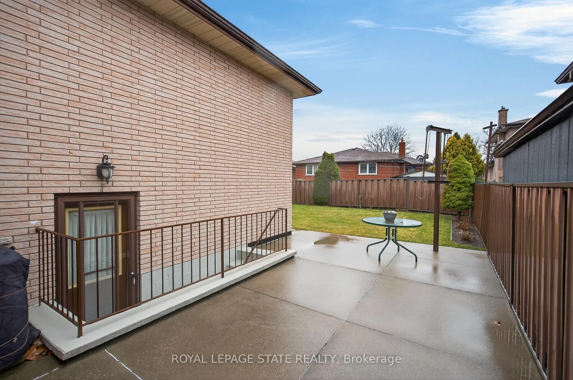 Photo 39 of 71 Ellington Avenue, Hamilton, Stoney Creek — HOMEH