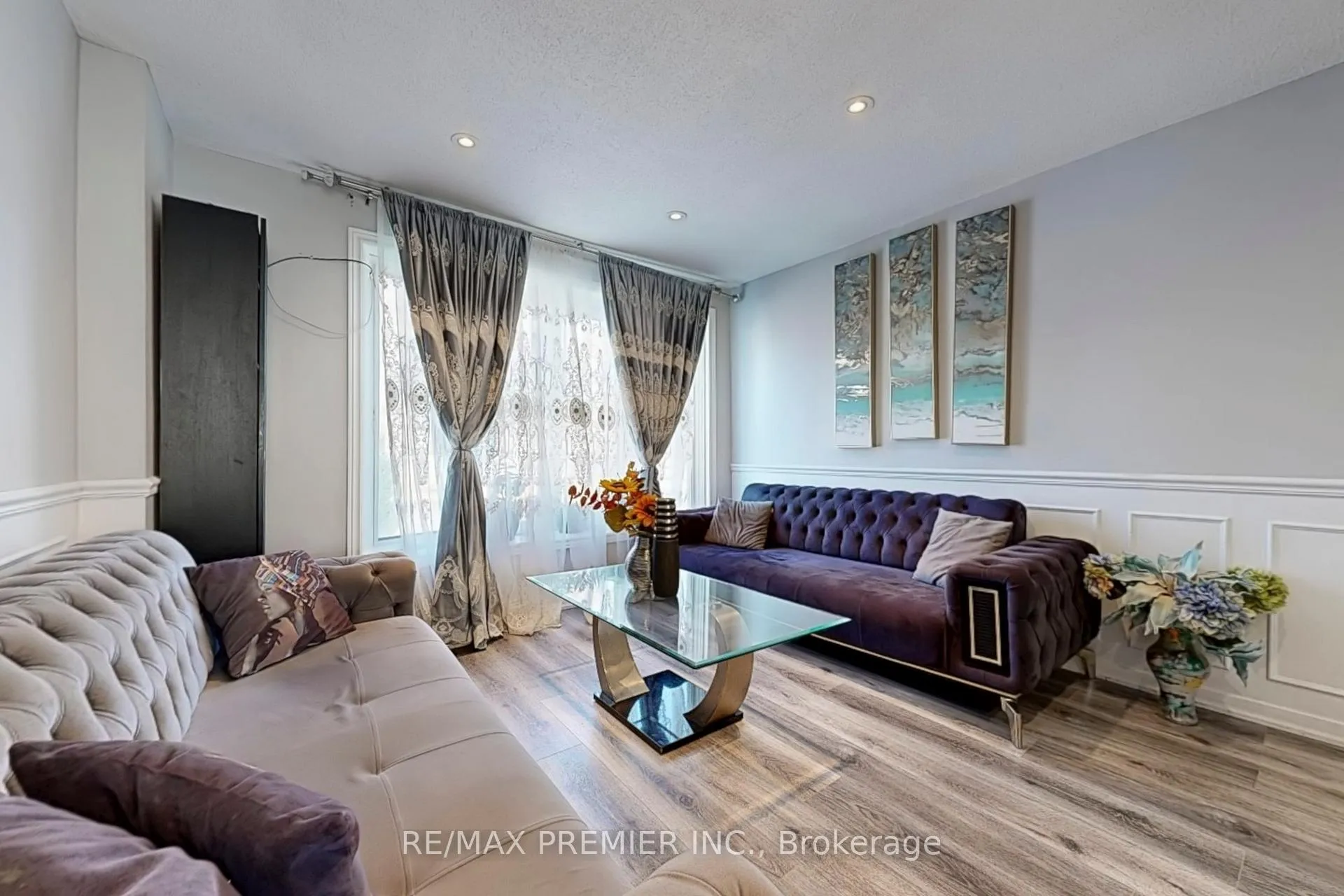 Photo 5 of 888 Krosno Boulevard, Pickering, Bay Ridges — HOMEH