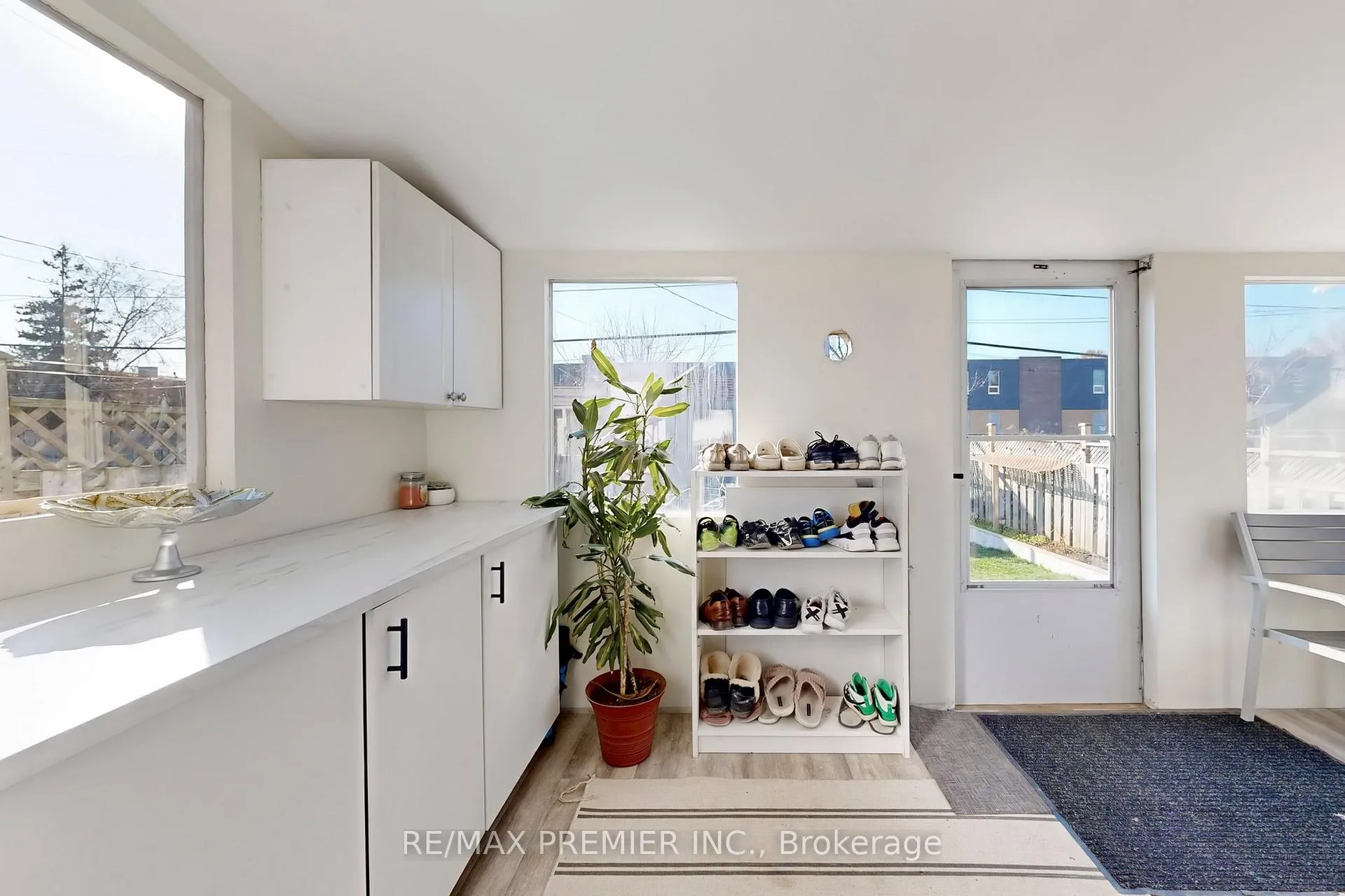 Photo 17 of 888 Krosno Boulevard, Pickering, Bay Ridges — HOMEH