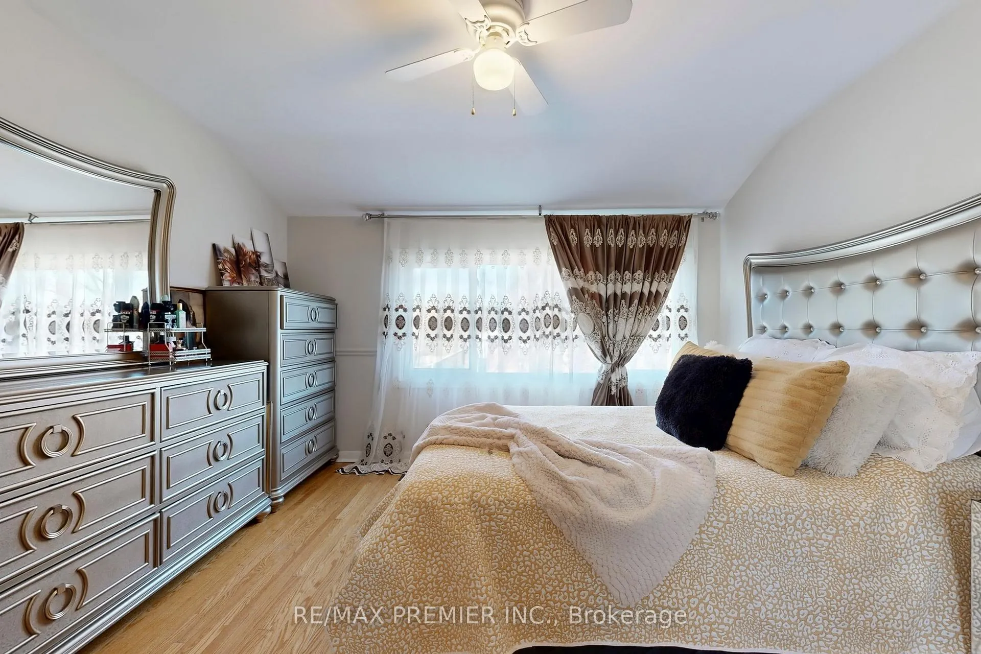 Photo 21 of 888 Krosno Boulevard, Pickering, Bay Ridges — HOMEH