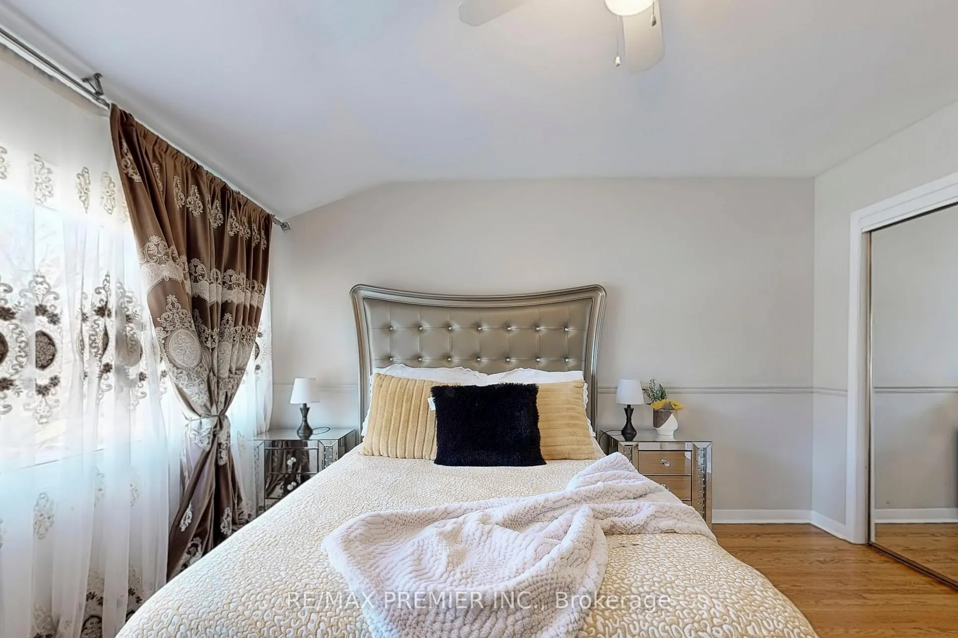 Photo 22 of 888 Krosno Boulevard, Pickering, Bay Ridges — HOMEH