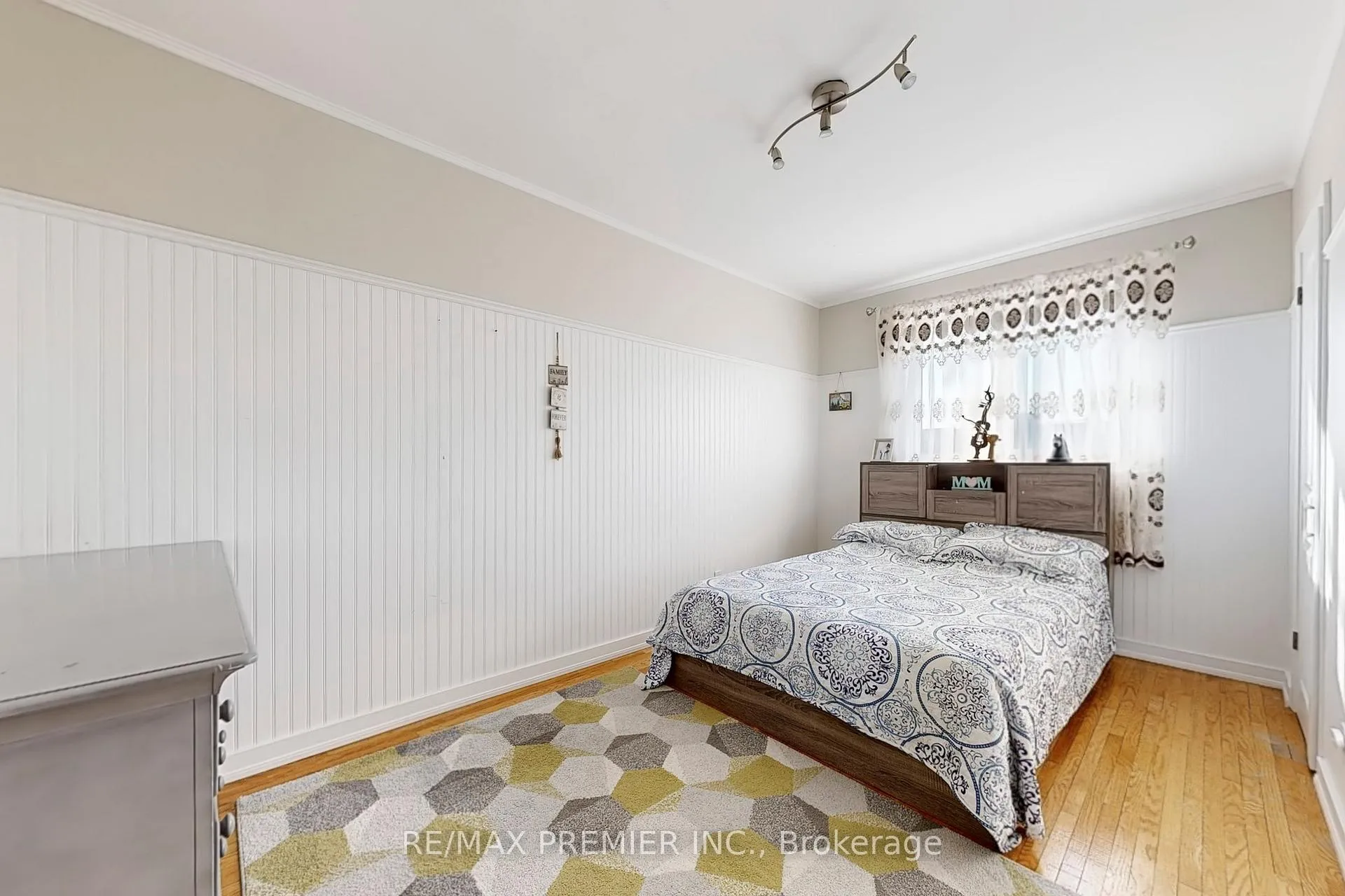 Photo 26 of 888 Krosno Boulevard, Pickering, Bay Ridges — HOMEH