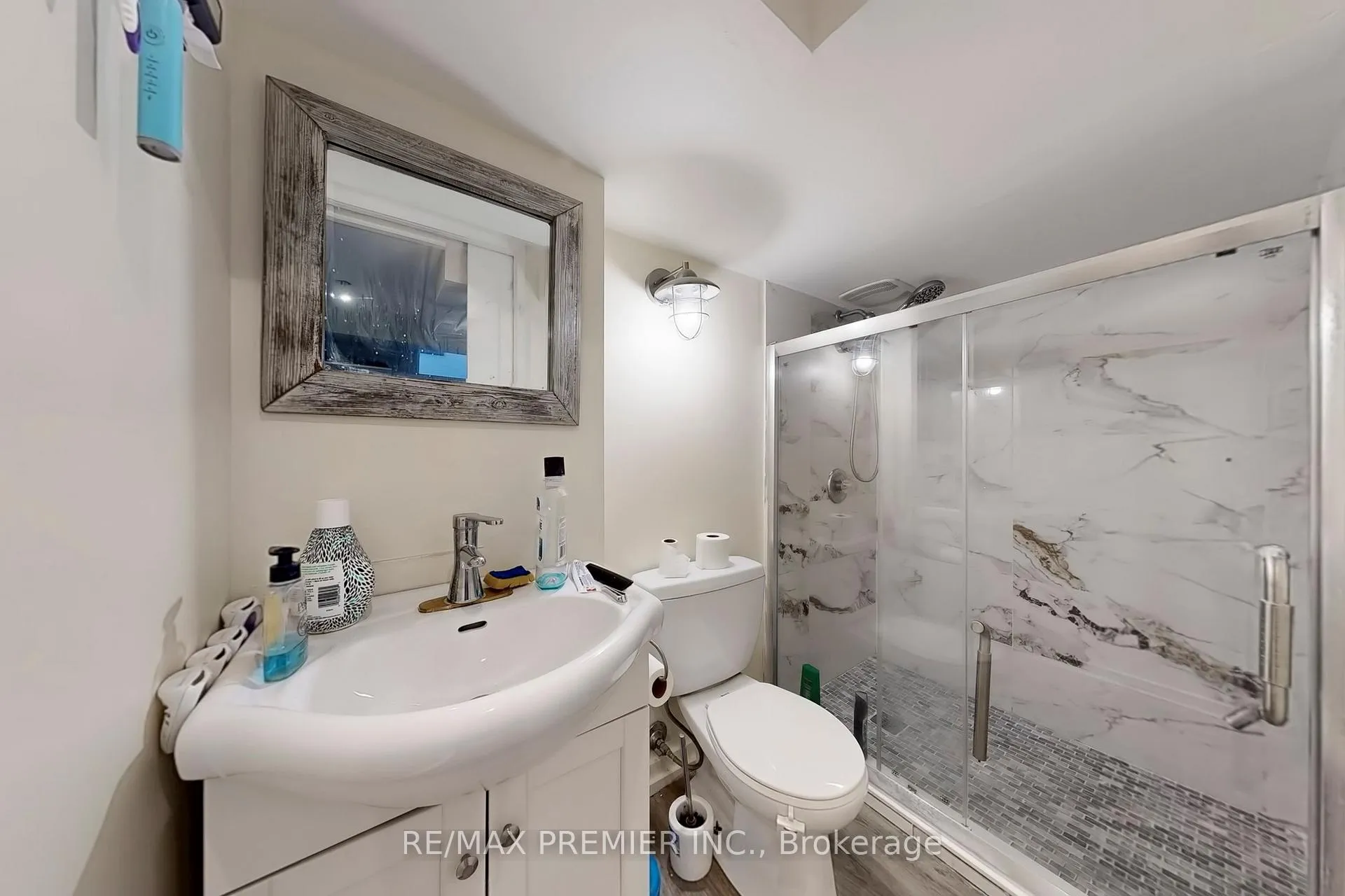 Photo 33 of 888 Krosno Boulevard, Pickering, Bay Ridges — HOMEH