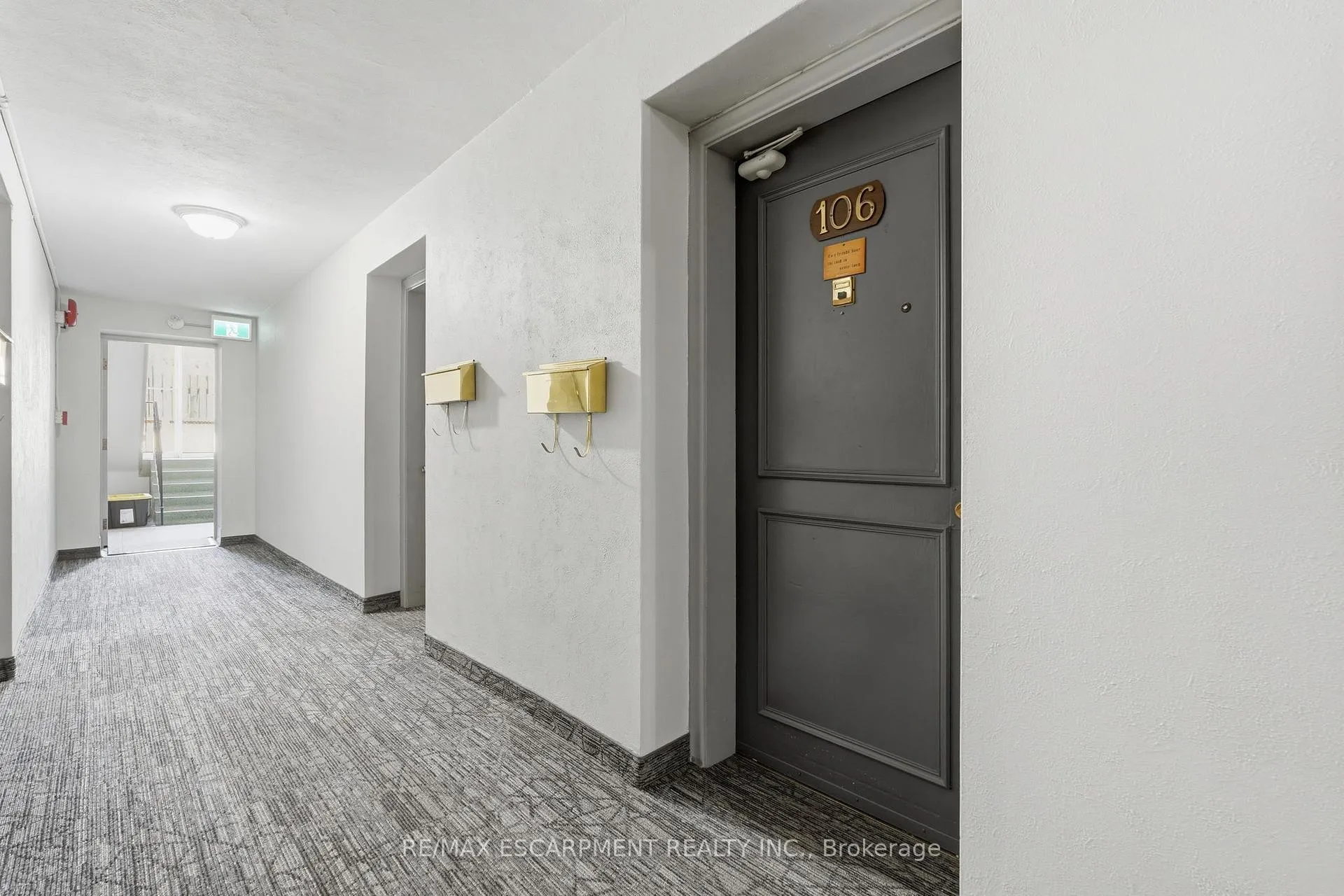 Photo 6 of Unit 106, 9 Grant Boulevard, Hamilton, Dundas — HOMEH