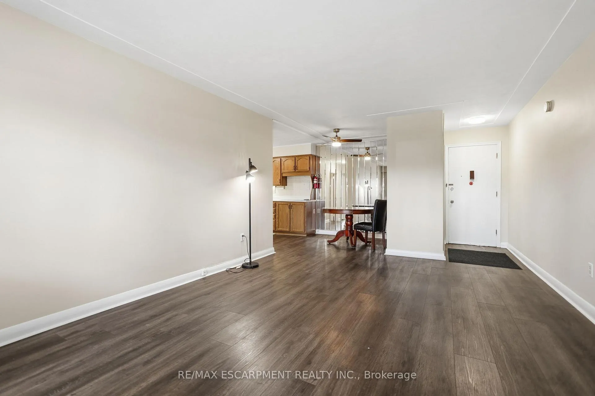 Photo 12 of Unit 106, 9 Grant Boulevard, Hamilton, Dundas — HOMEH