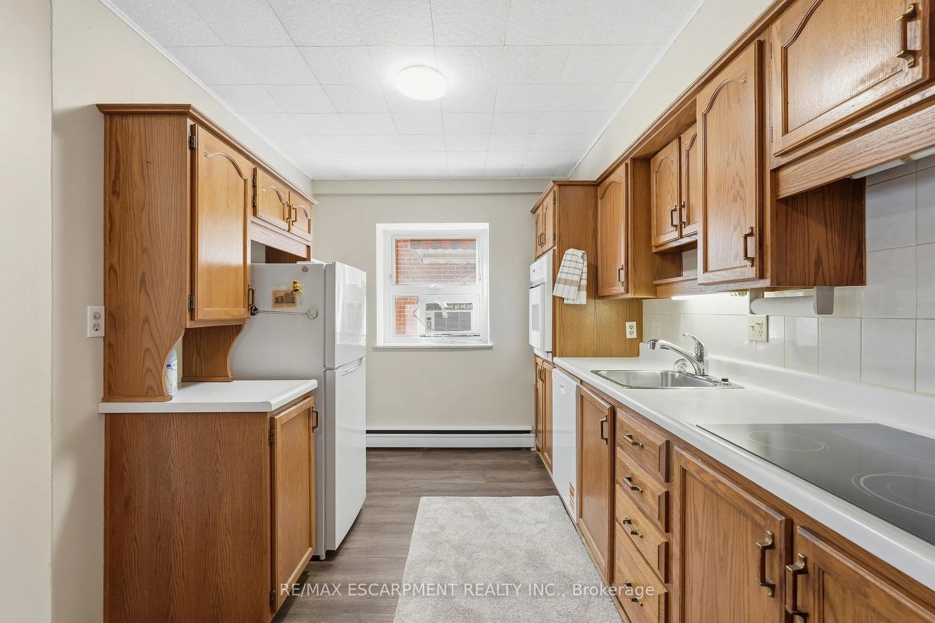 Photo 19 of Unit 106, 9 Grant Boulevard, Hamilton, Dundas — HOMEH