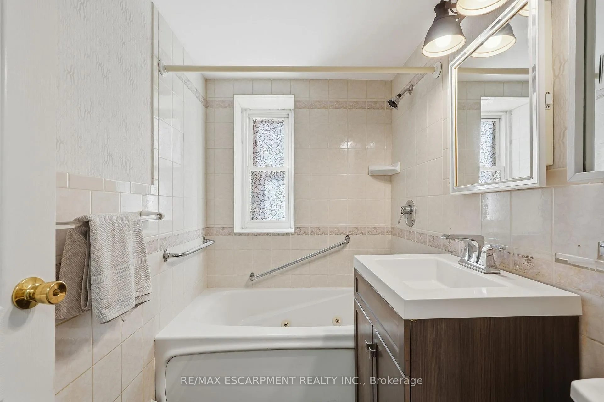 Photo 23 of Unit 106, 9 Grant Boulevard, Hamilton, Dundas — HOMEH