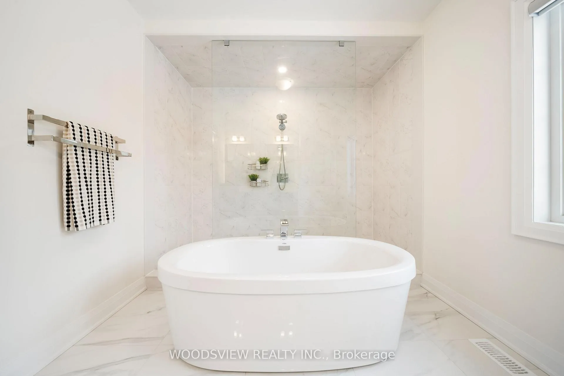 Photo 26 of 9 Ballantyne Boulevard, Vaughan, Vellore Village — HOMEH