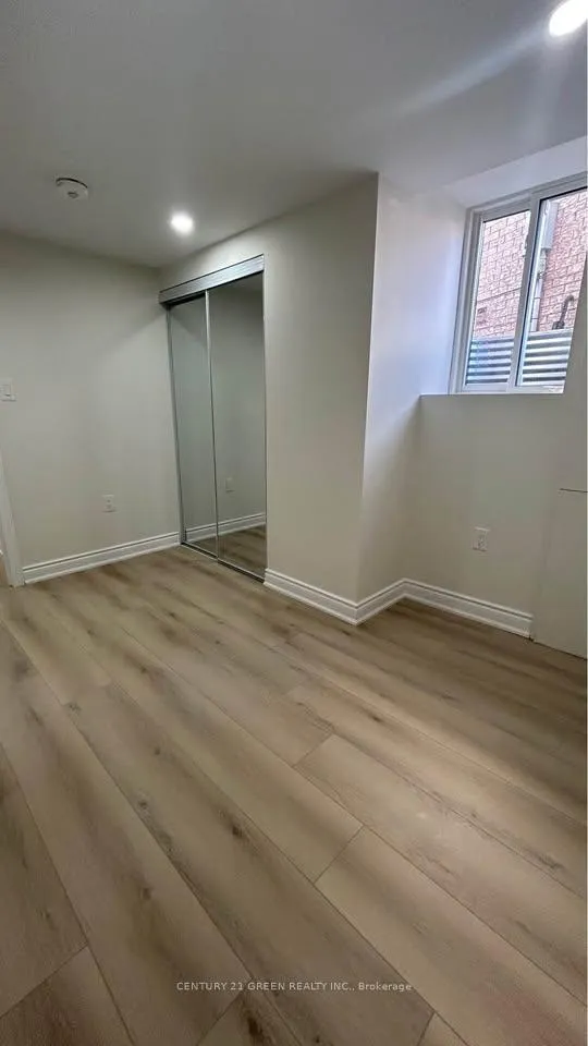 Photo 5 of Unit Basement, 30 Babcock Crescent, Milton, Dempsey — HOMEH