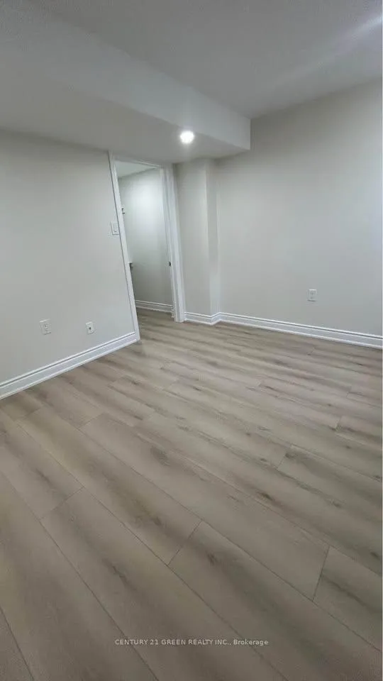Photo 8 of Unit Basement, 30 Babcock Crescent, Milton, Dempsey — HOMEH