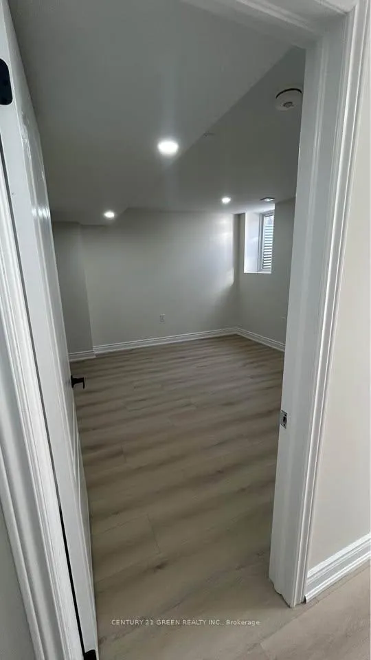 Photo 12 of Unit Basement, 30 Babcock Crescent, Milton, Dempsey — HOMEH