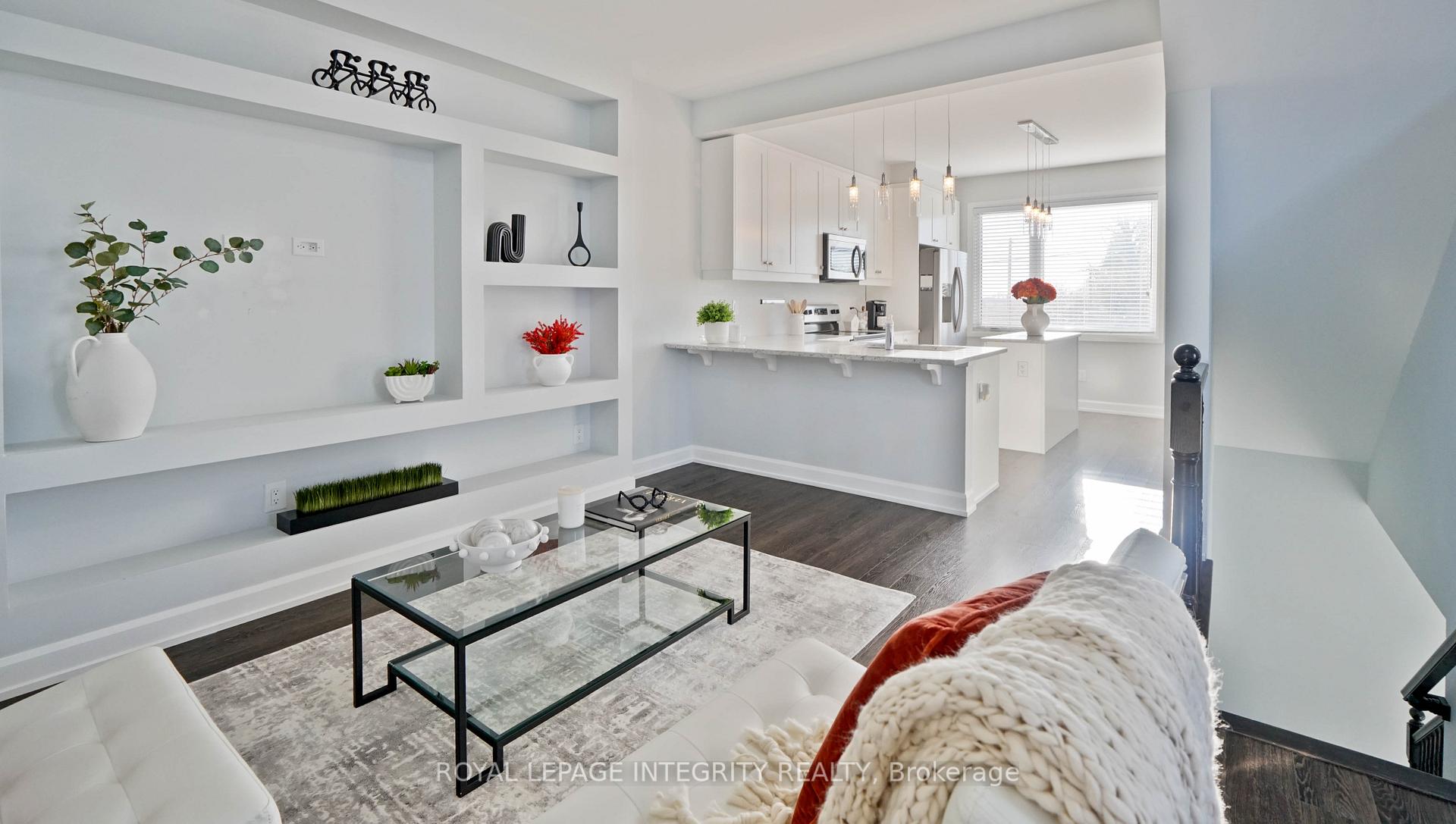 Photo 16 of 184 Pictou Crescent, Ottawa, Kanata - Emerald Meadows/Trailwest — HOMEH