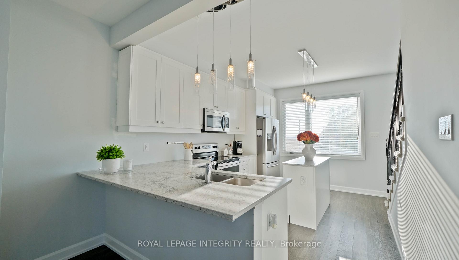 Photo 18 of 184 Pictou Crescent, Ottawa, Kanata - Emerald Meadows/Trailwest — HOMEH