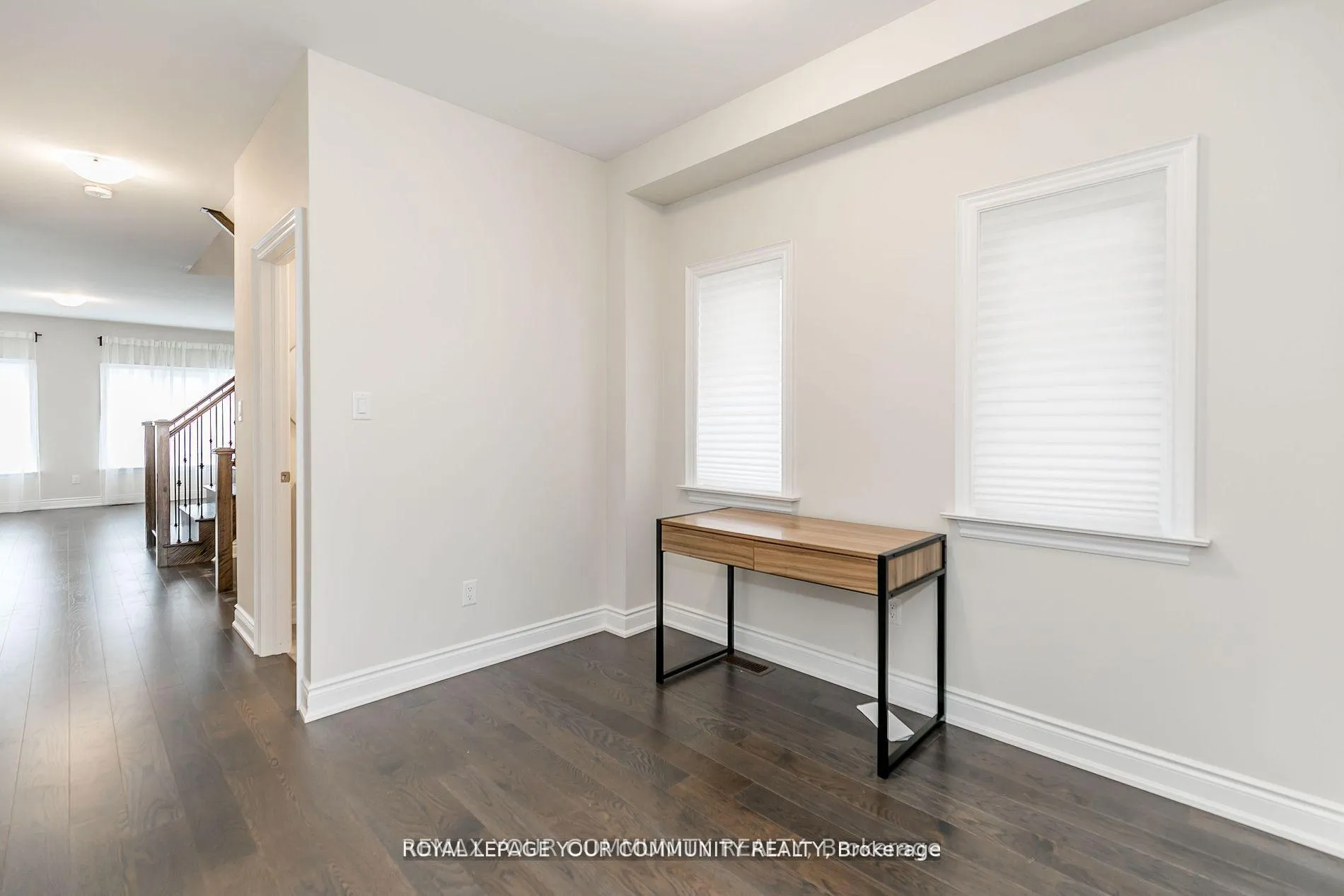 Photo 5 of 27 Lorne Thomas Place, New Tecumseth, Alliston — HOMEH