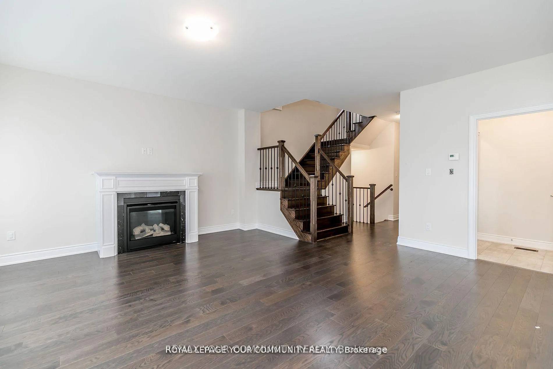 Photo 11 of 27 Lorne Thomas Place, New Tecumseth, Alliston — HOMEH