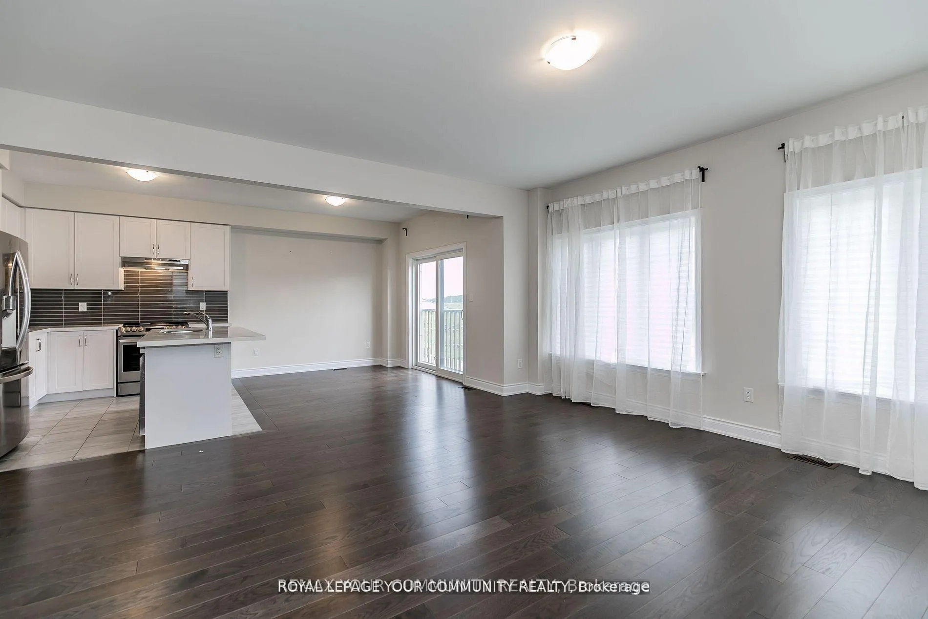Photo 12 of 27 Lorne Thomas Place, New Tecumseth, Alliston — HOMEH