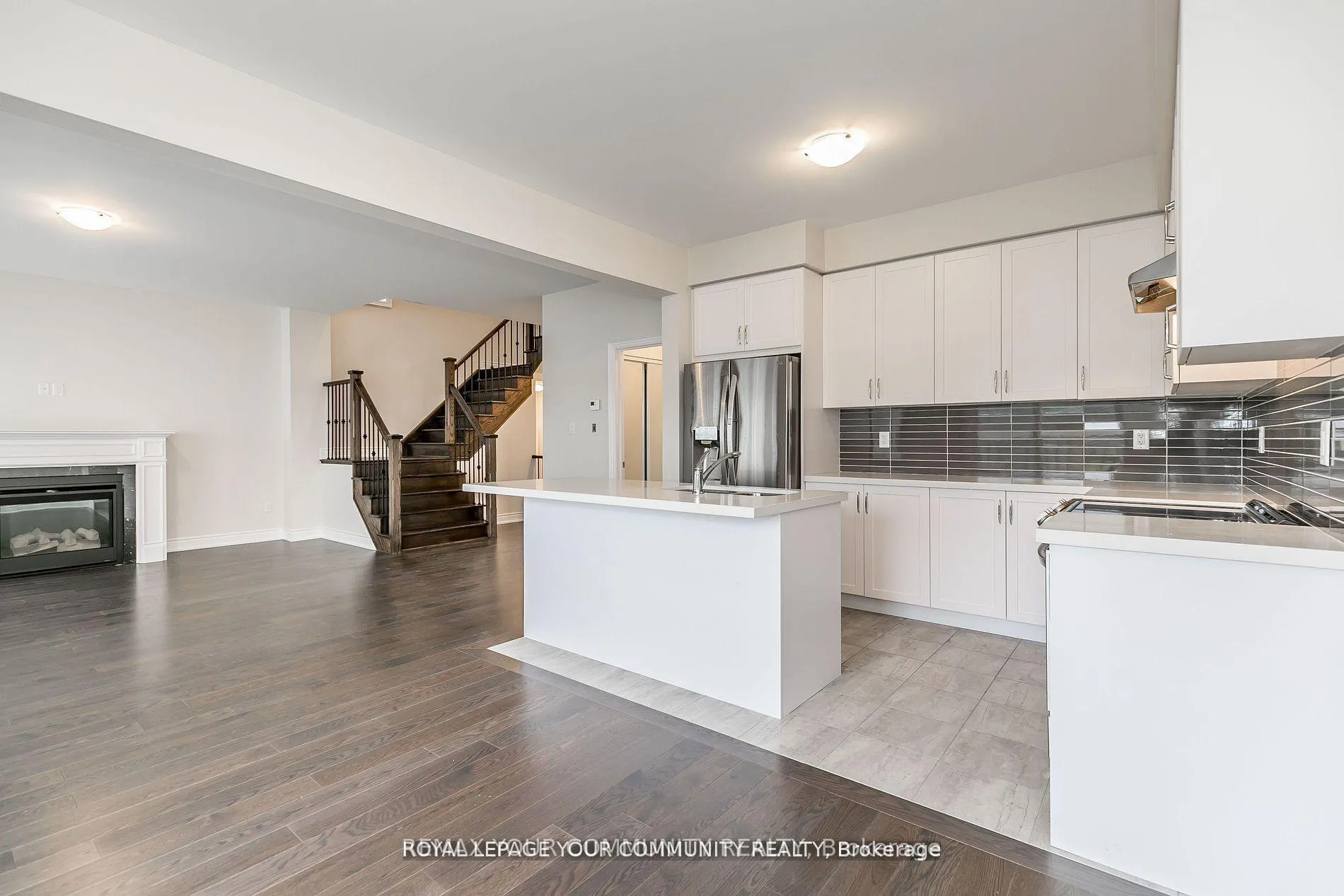 Photo 14 of 27 Lorne Thomas Place, New Tecumseth, Alliston — HOMEH