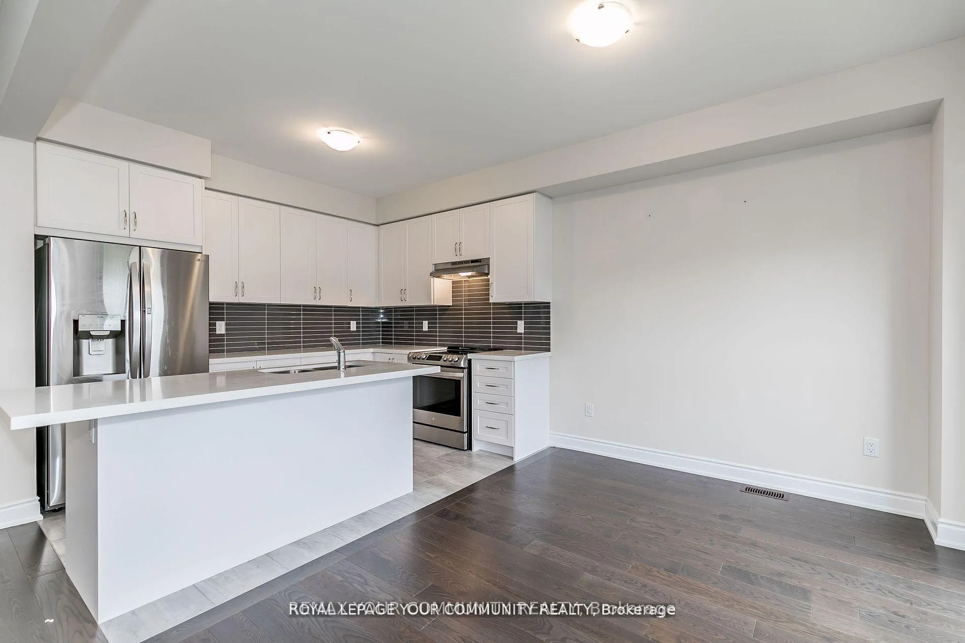 Photo 15 of 27 Lorne Thomas Place, New Tecumseth, Alliston — HOMEH