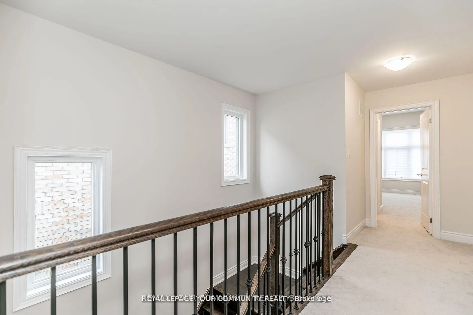 Photo 16 of 27 Lorne Thomas Place, New Tecumseth, Alliston — HOMEH