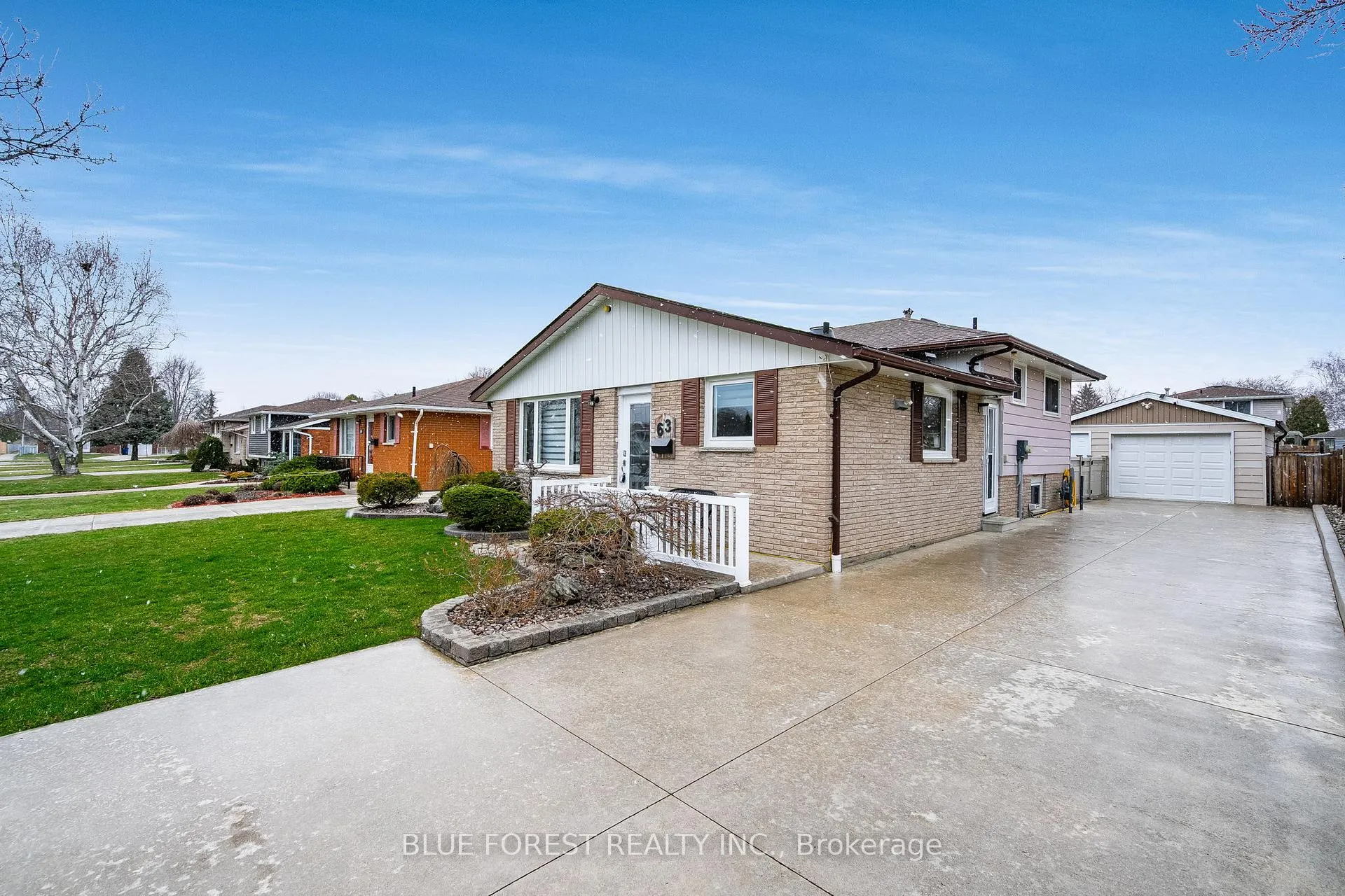 Photo 1 of 63 Peirone Crescent, Chatham-Kent, Chatham — HOMEH