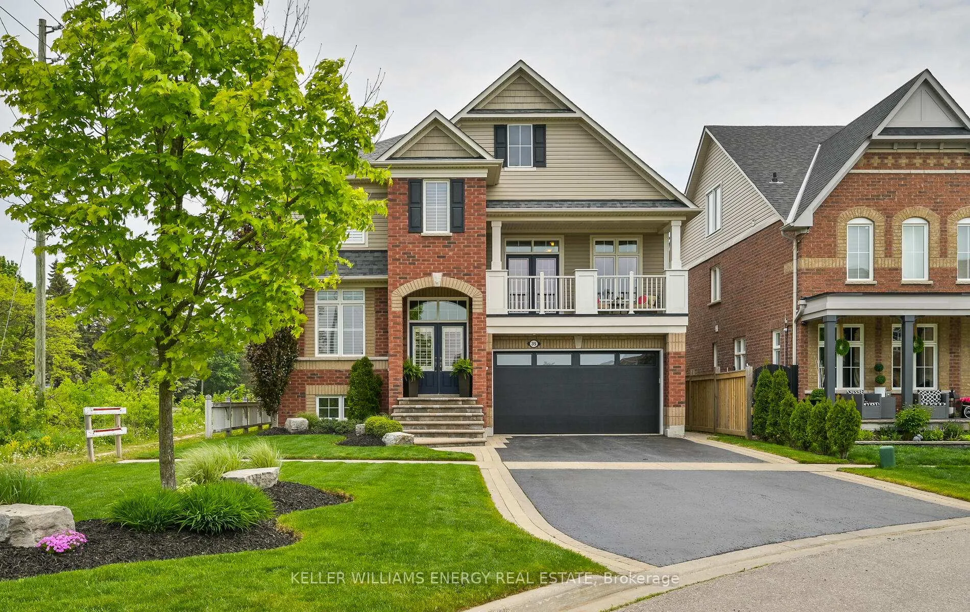 Photo 1 of 35 Bellhouse Place, Whitby, Brooklin — HOMEH