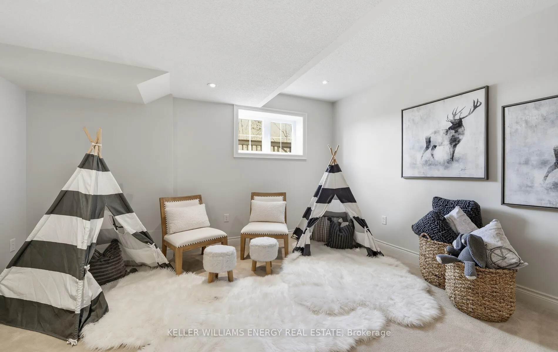 Photo 41 of 35 Bellhouse Place, Whitby, Brooklin — HOMEH
