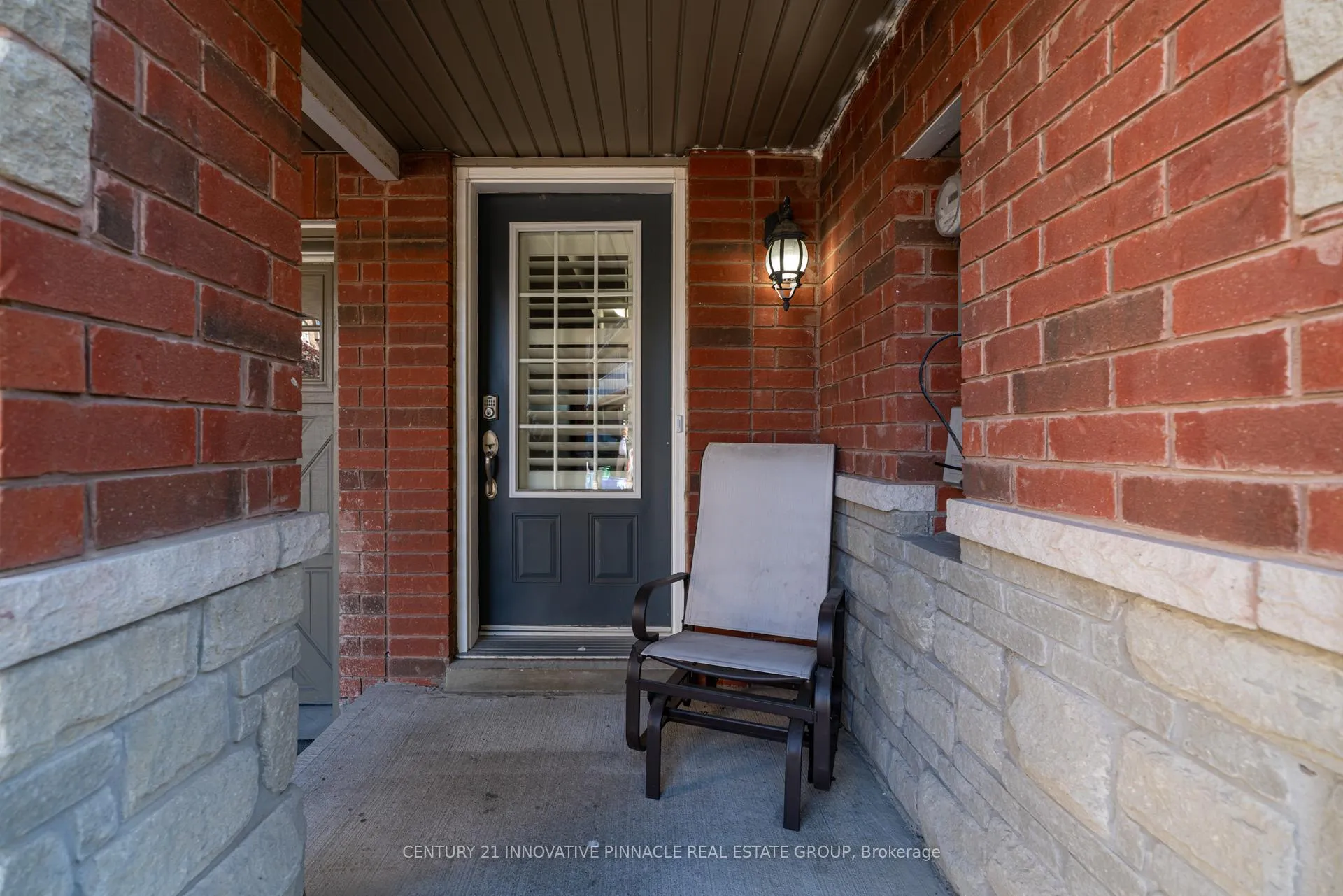 Photo 6 of Unit 9, 1701 Finch Avenue, Pickering, Village East — HOMEH