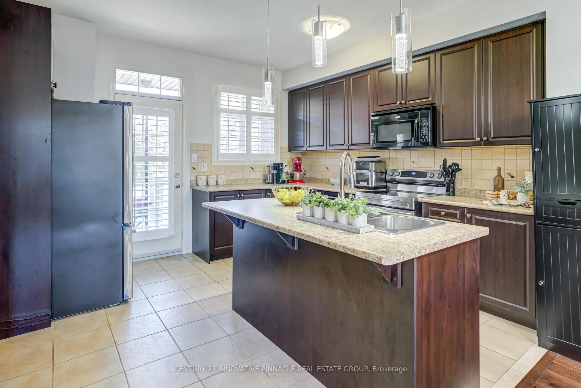 Photo 15 of Unit 9, 1701 Finch Avenue, Pickering, Village East — HOMEH