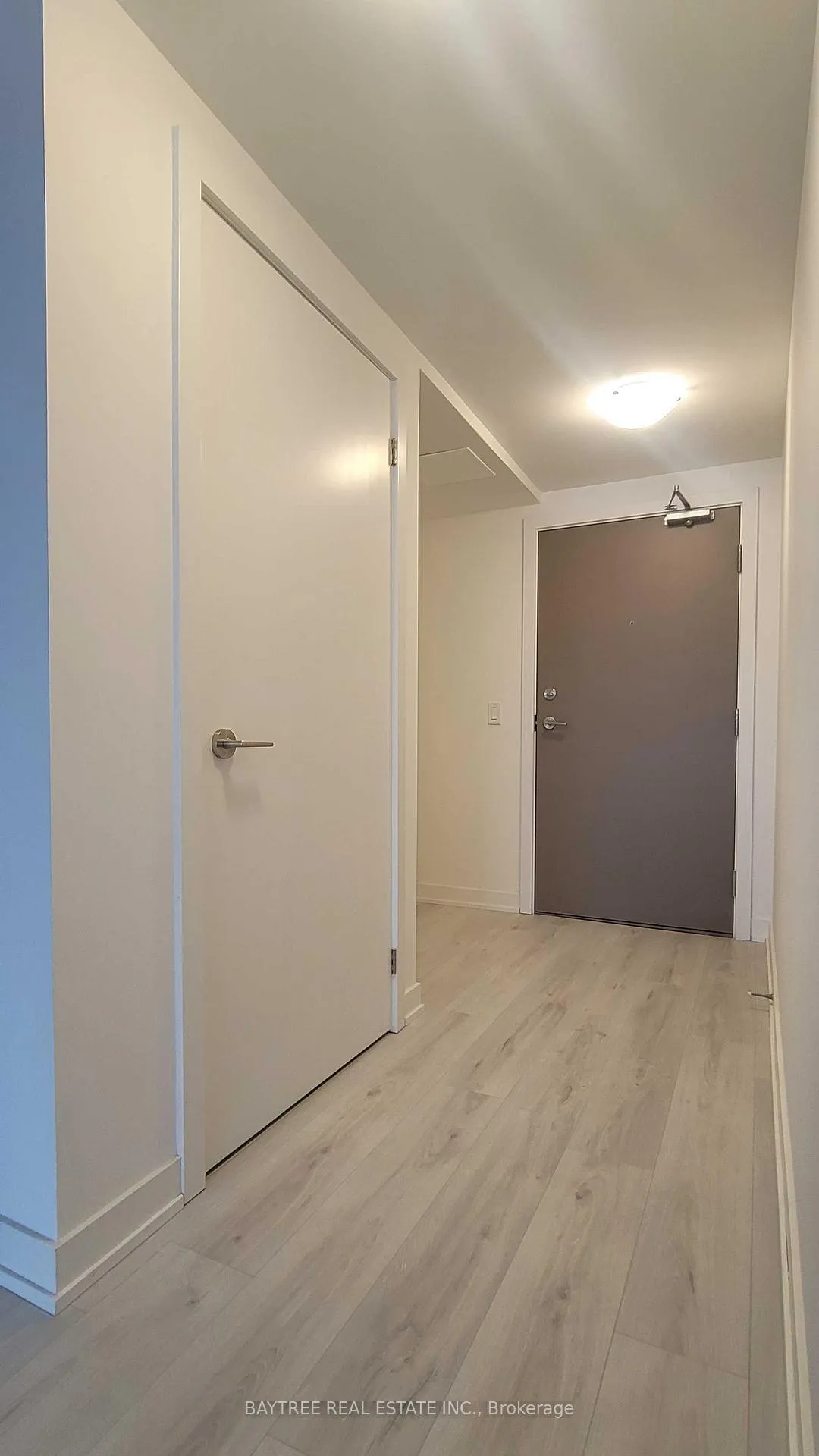 Photo 3 of Unit 414, 1010 Sandy Beach Road, Pickering, Bay Ridges — HOMEH