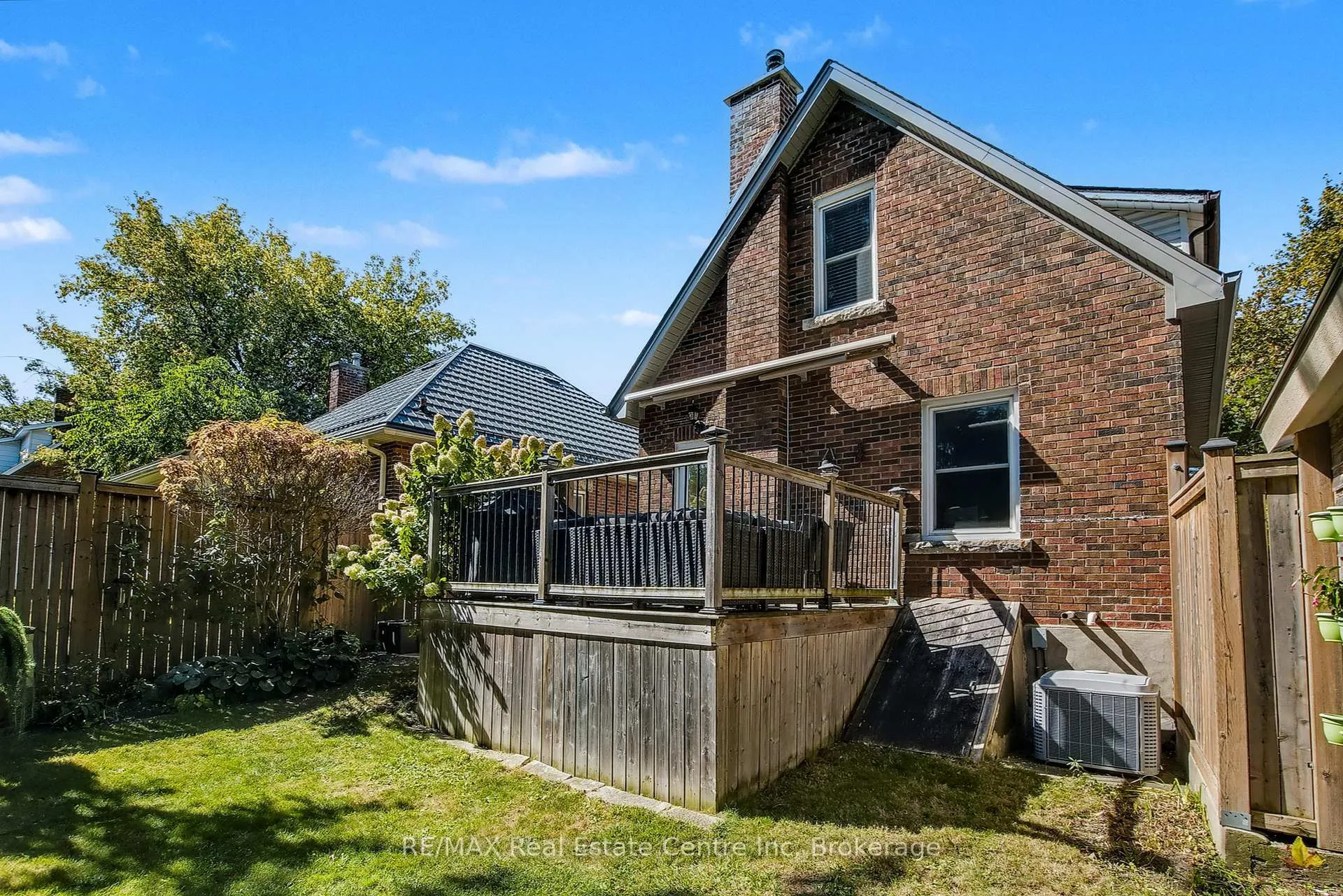 Photo 27 of 15 Stull Avenue, Guelph, Exhibition Park — HOMEH