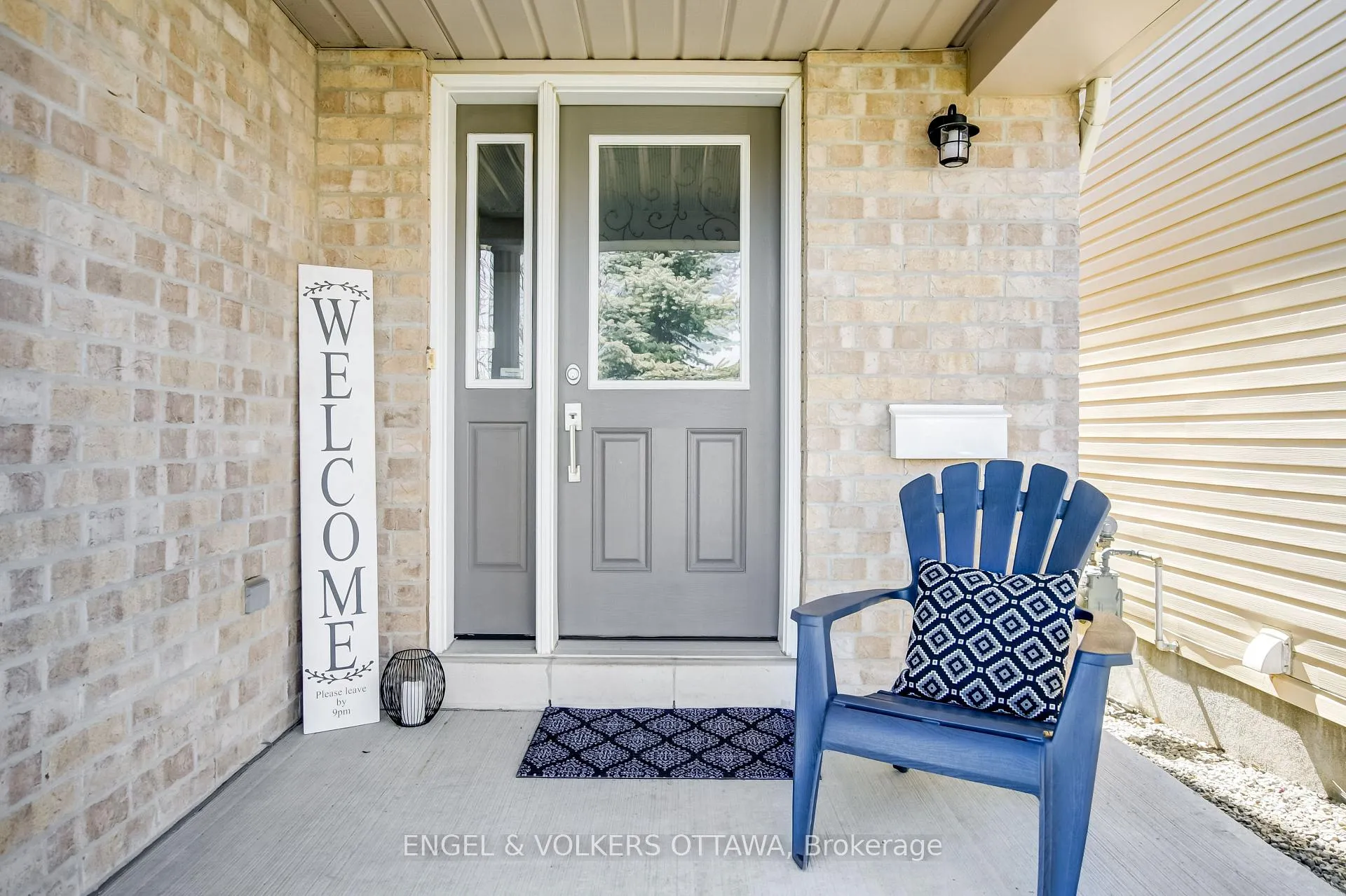 Photo 3 of 398 Abbeydale Circle, Ottawa, Kanata - Morgan's Grant/South March — HOMEH