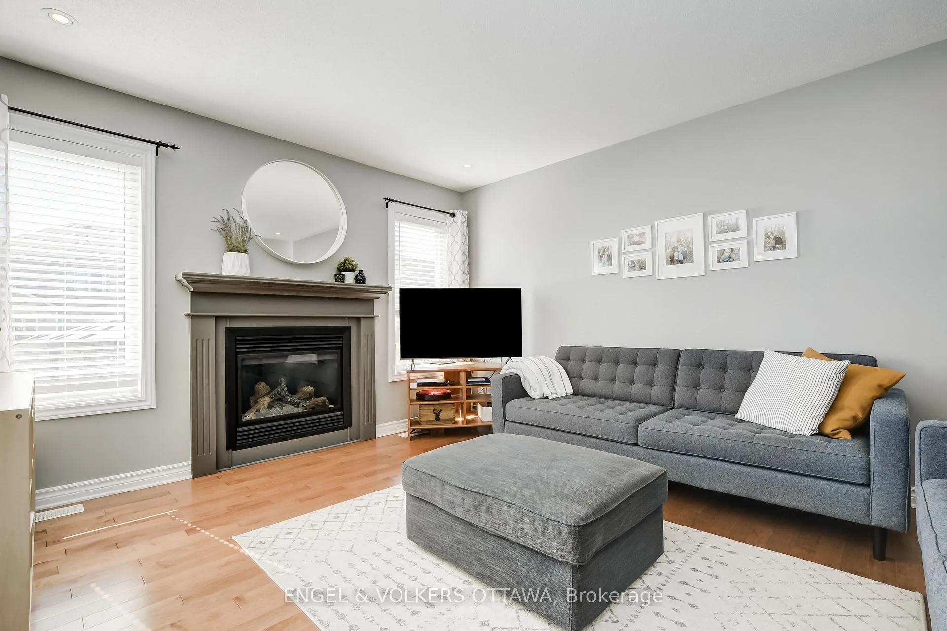 Photo 11 of 398 Abbeydale Circle, Ottawa, Kanata - Morgan's Grant/South March — HOMEH
