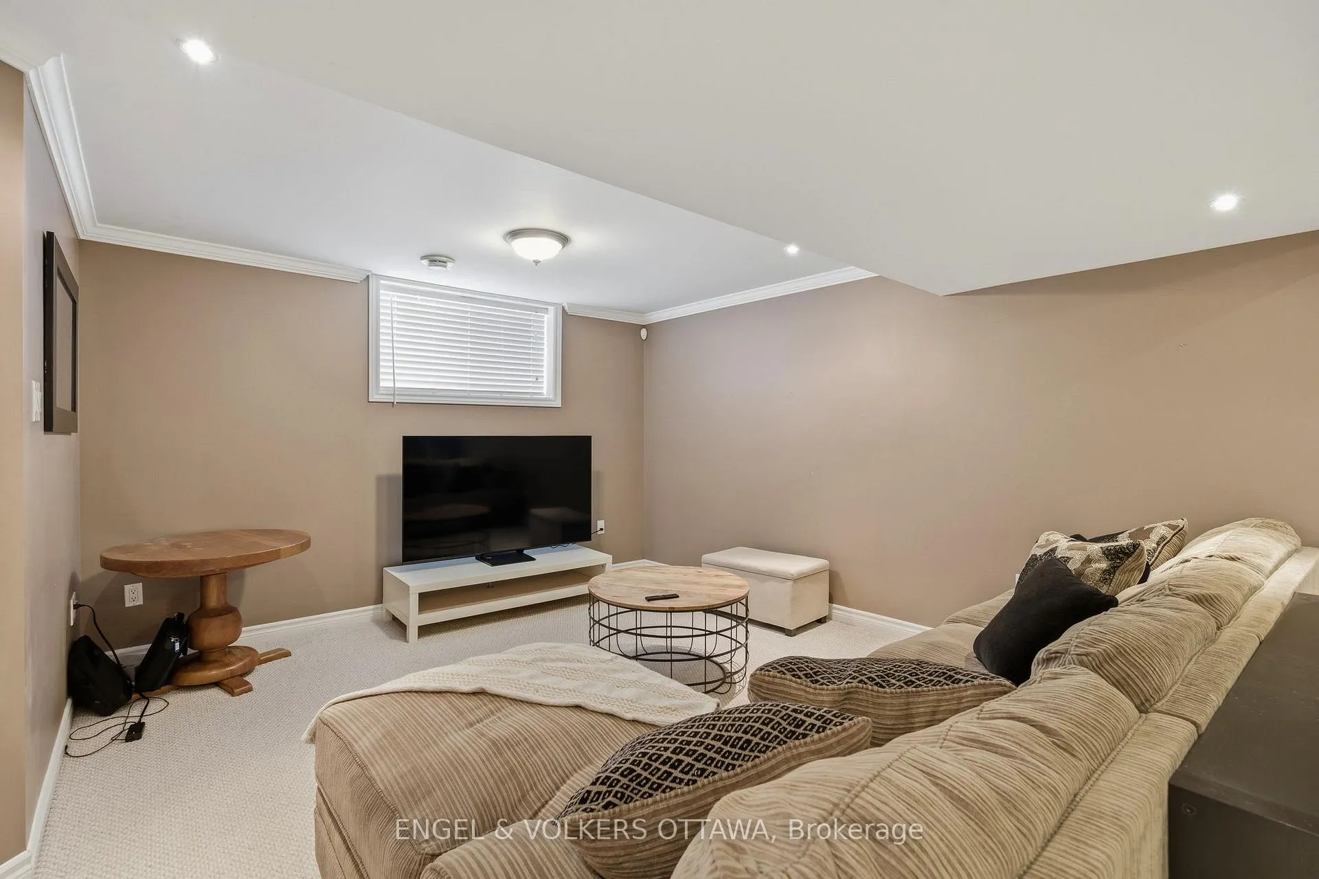 Photo 25 of 398 Abbeydale Circle, Ottawa, Kanata - Morgan's Grant/South March — HOMEH