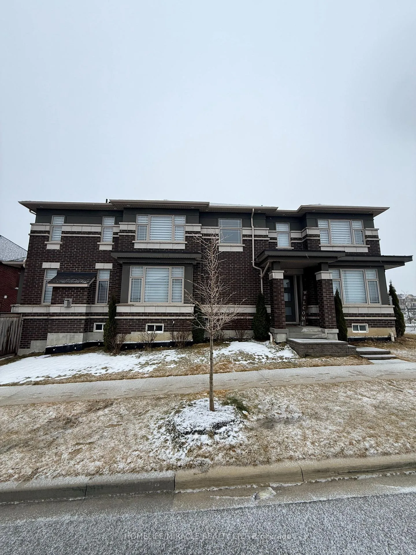 Photo 4 of 2455 Hibiscus Drive, Pickering, Rural Pickering — HOMEH