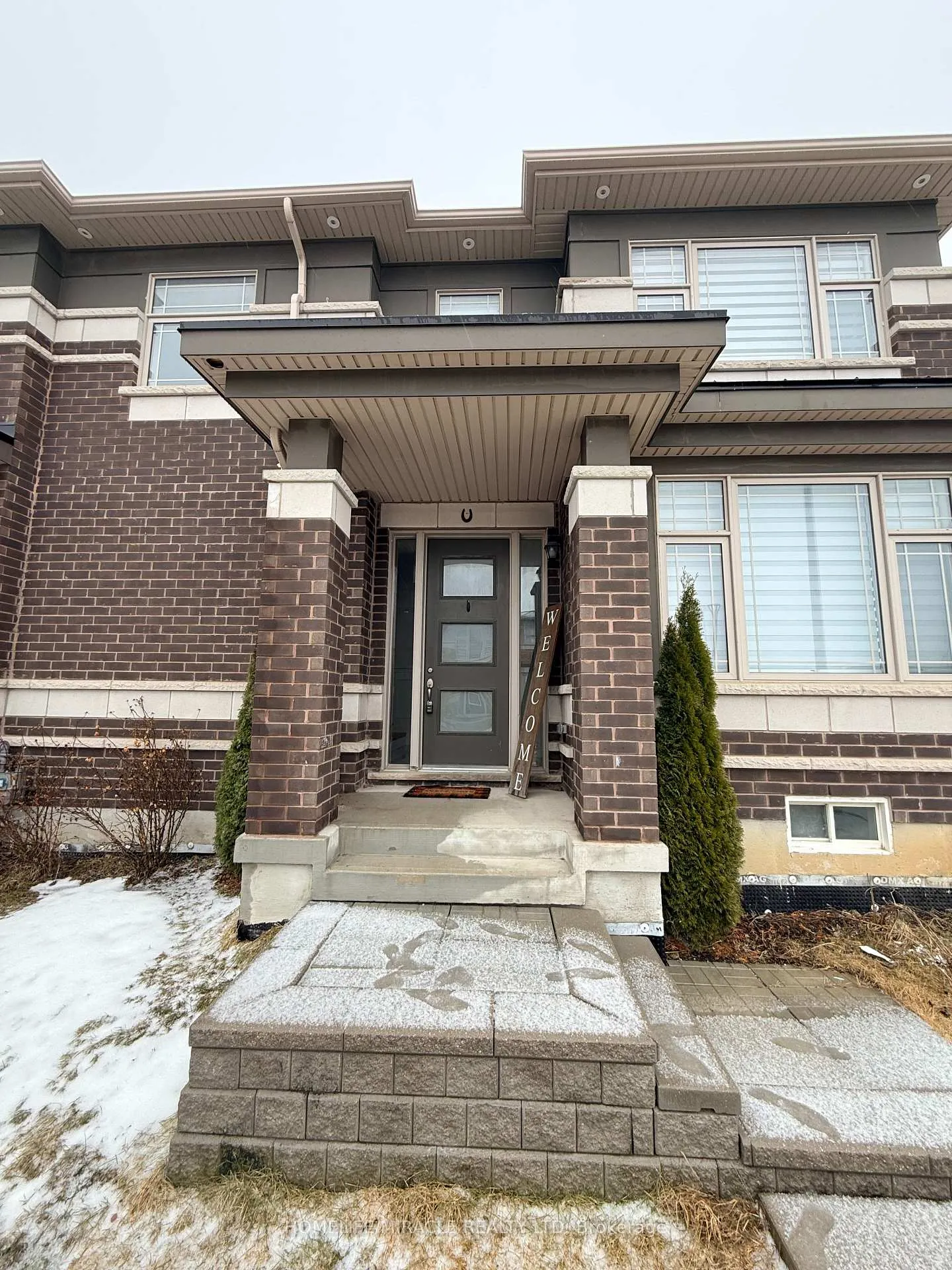 Photo 5 of 2455 Hibiscus Drive, Pickering, Rural Pickering — HOMEH