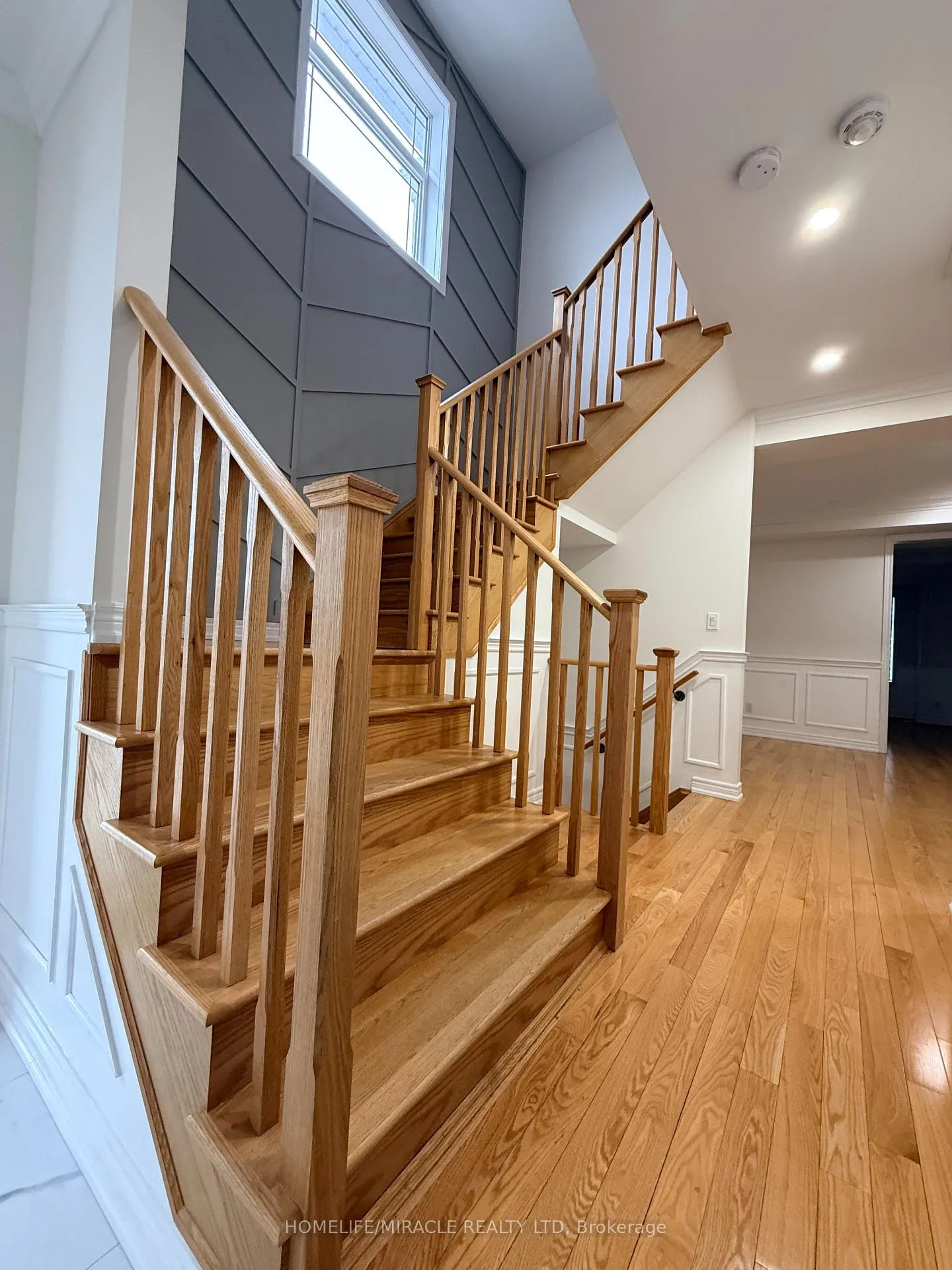Photo 8 of 2455 Hibiscus Drive, Pickering, Rural Pickering — HOMEH