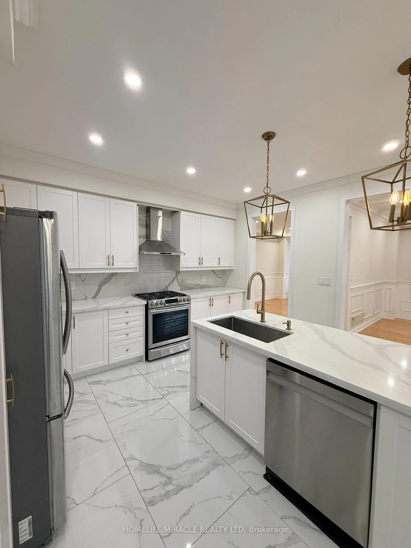 Photo 16 of 2455 Hibiscus Drive, Pickering, Rural Pickering — HOMEH