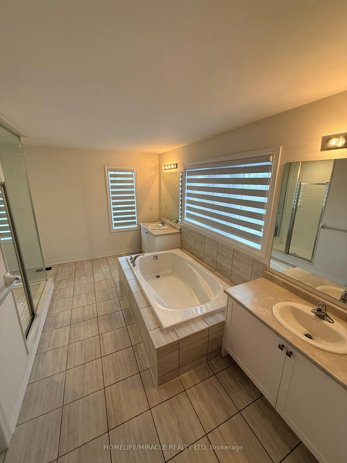 Photo 22 of 2455 Hibiscus Drive, Pickering, Rural Pickering — HOMEH